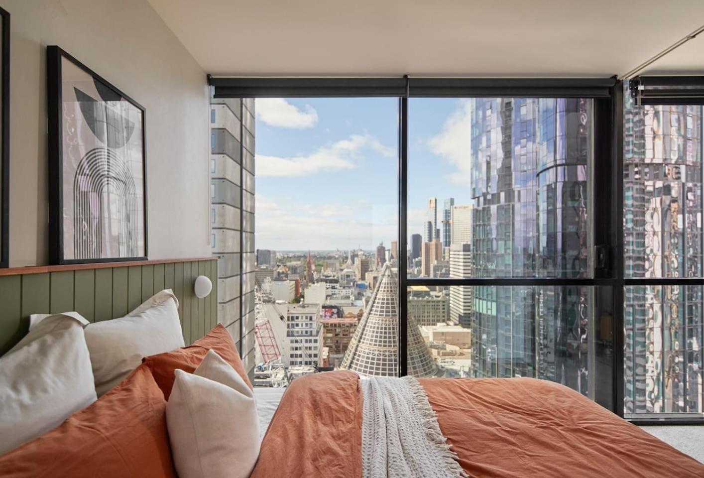 A'beckett Abode - A Stylish Sky-high Escape *
