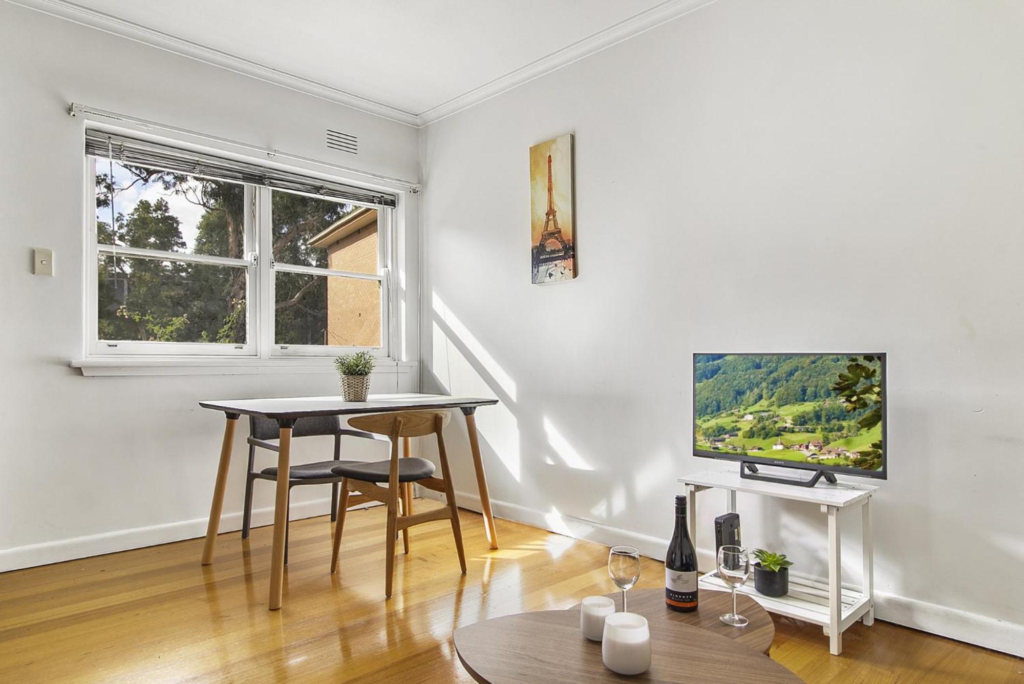 Comfy One-bedroom Unit Between And Airport Apartment Melbourne