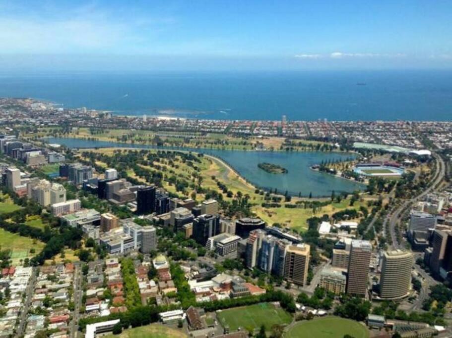 Boutique Art Deco Apt, Beach, Park, Shops, Cafes F1 Apartment Melbourne