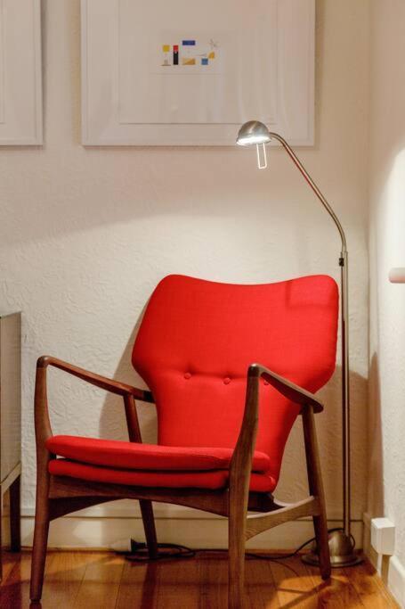 Boutique Art Deco Apt, Beach, Park, Shops, Cafes F1 *