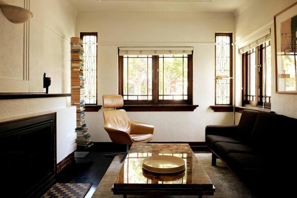 Apartment Art Deco Boutique Bespoke Brilliance & Beach&park Melbourne