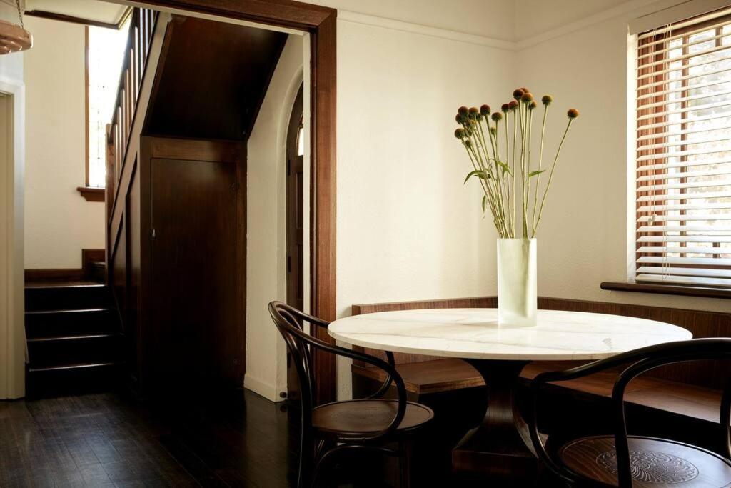 Art Deco Boutique Bespoke Brilliance & Beach&park *