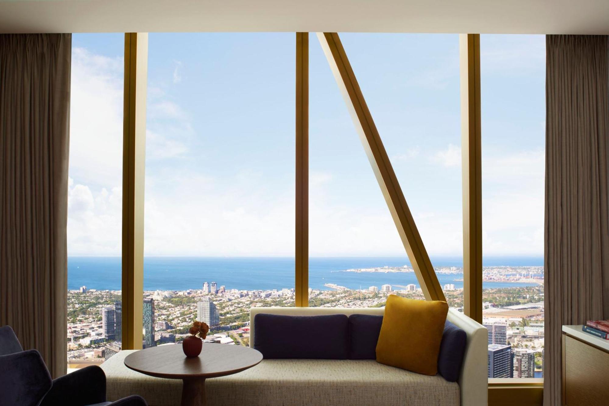 The Ritz-carlton, Hotel