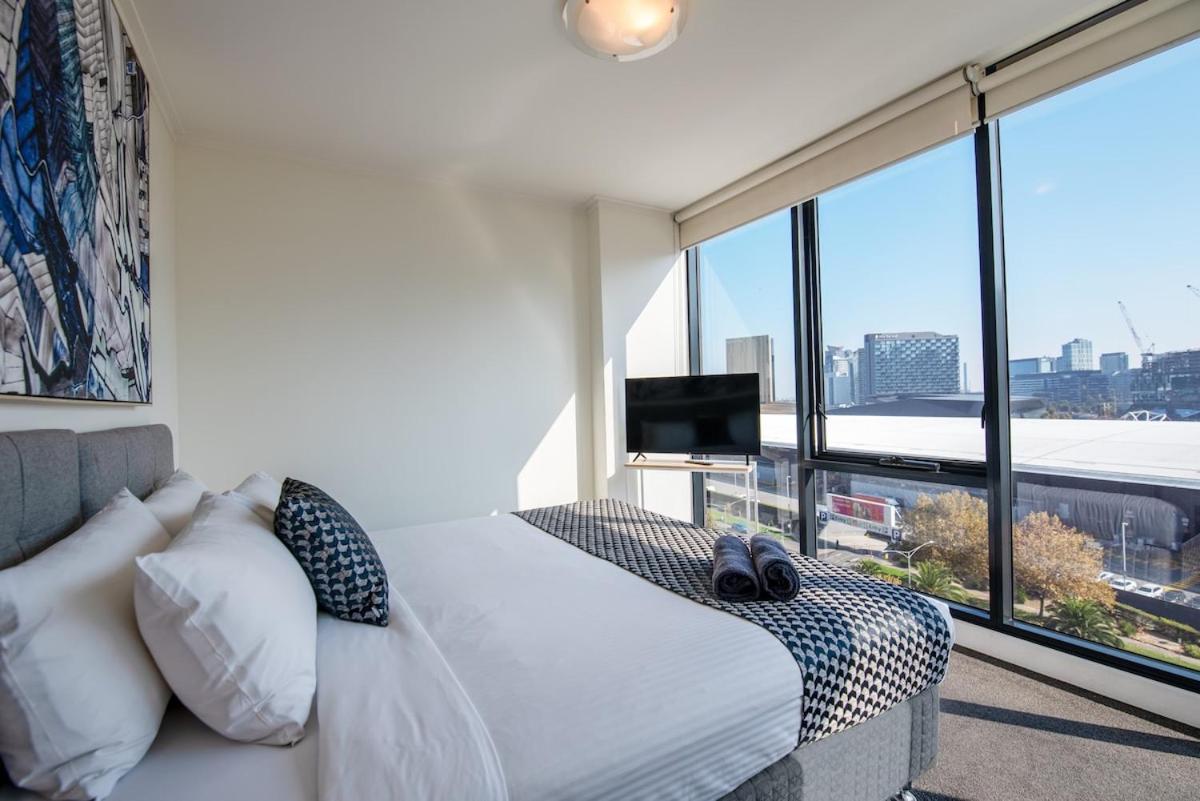 View 3 Bedroom Next To Casino Mcec Apartment Melbourne