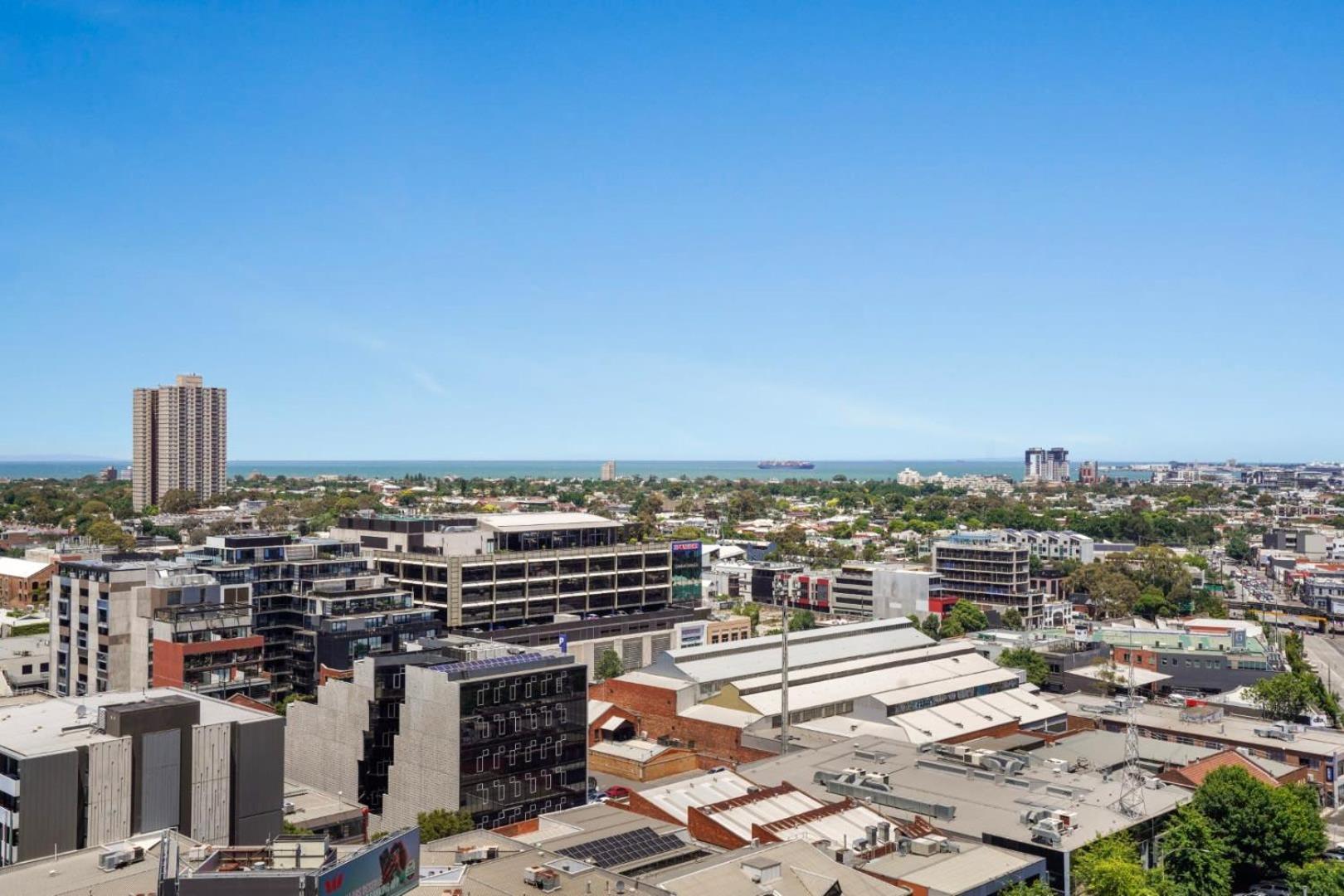 Deluxe Living In The Heart Of Southbank Apartment Melbourne
