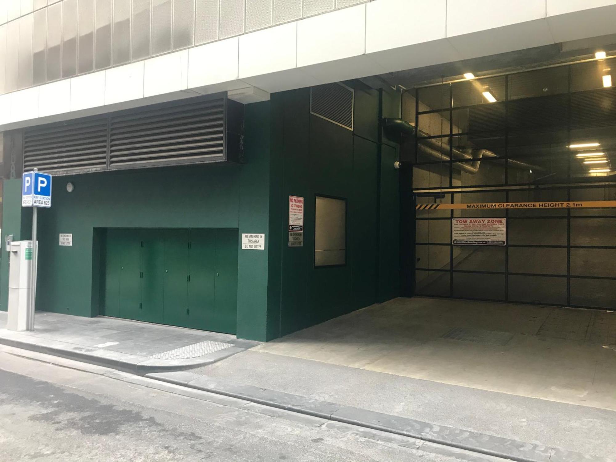 Winston 4* Melbourne