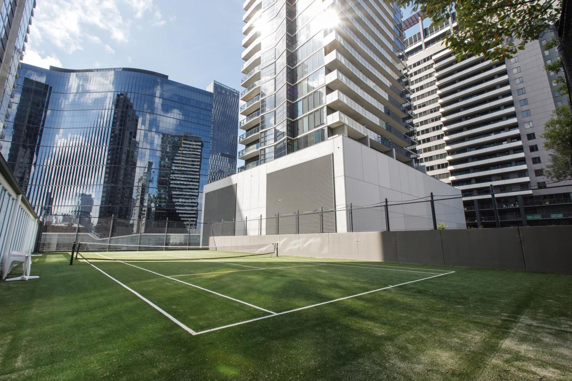Modern Nomads Stunning & River View 3br With Carpark Apartment