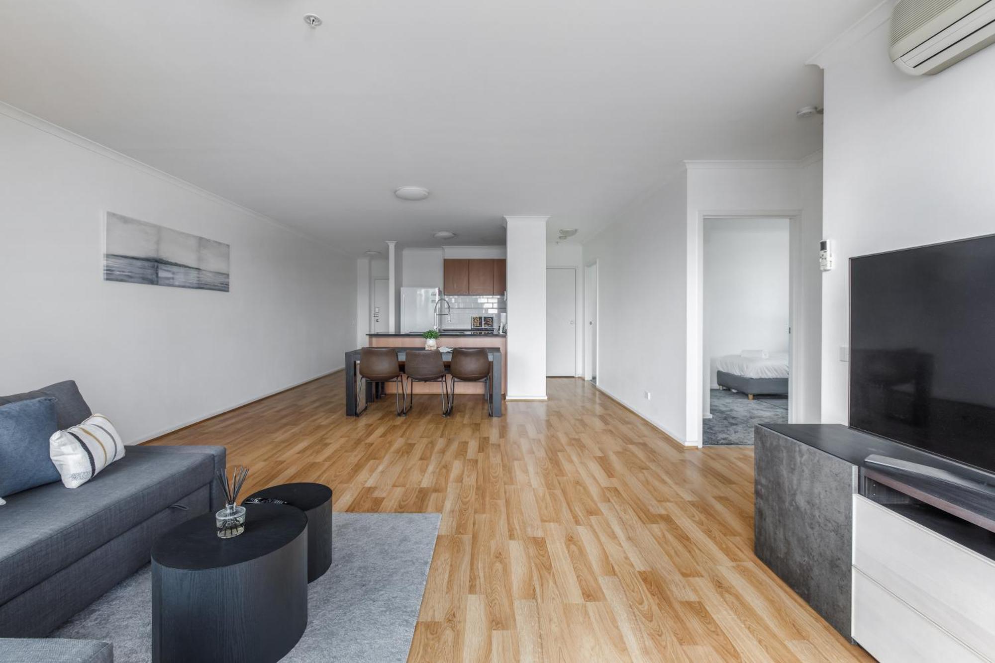 Modern Nomads Stunning & River View 3br With Carpark * Melbourne