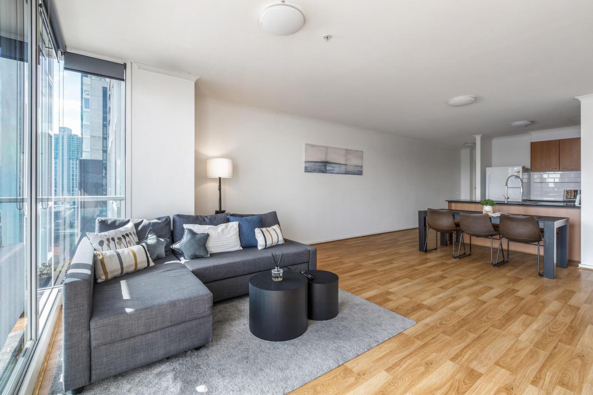 Modern Nomads Stunning & River View 3br With Carpark