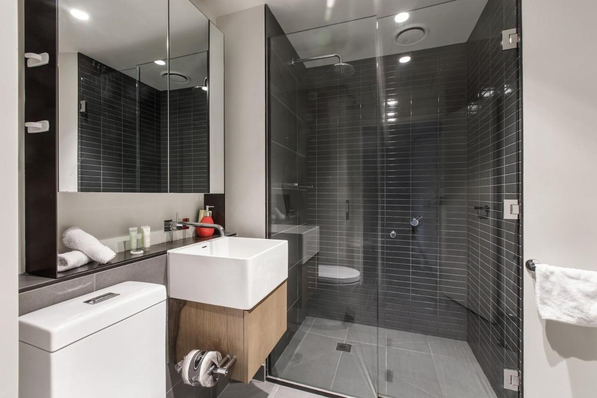 Apartment Modern Living In Perfect South Yarra Location Melbourne