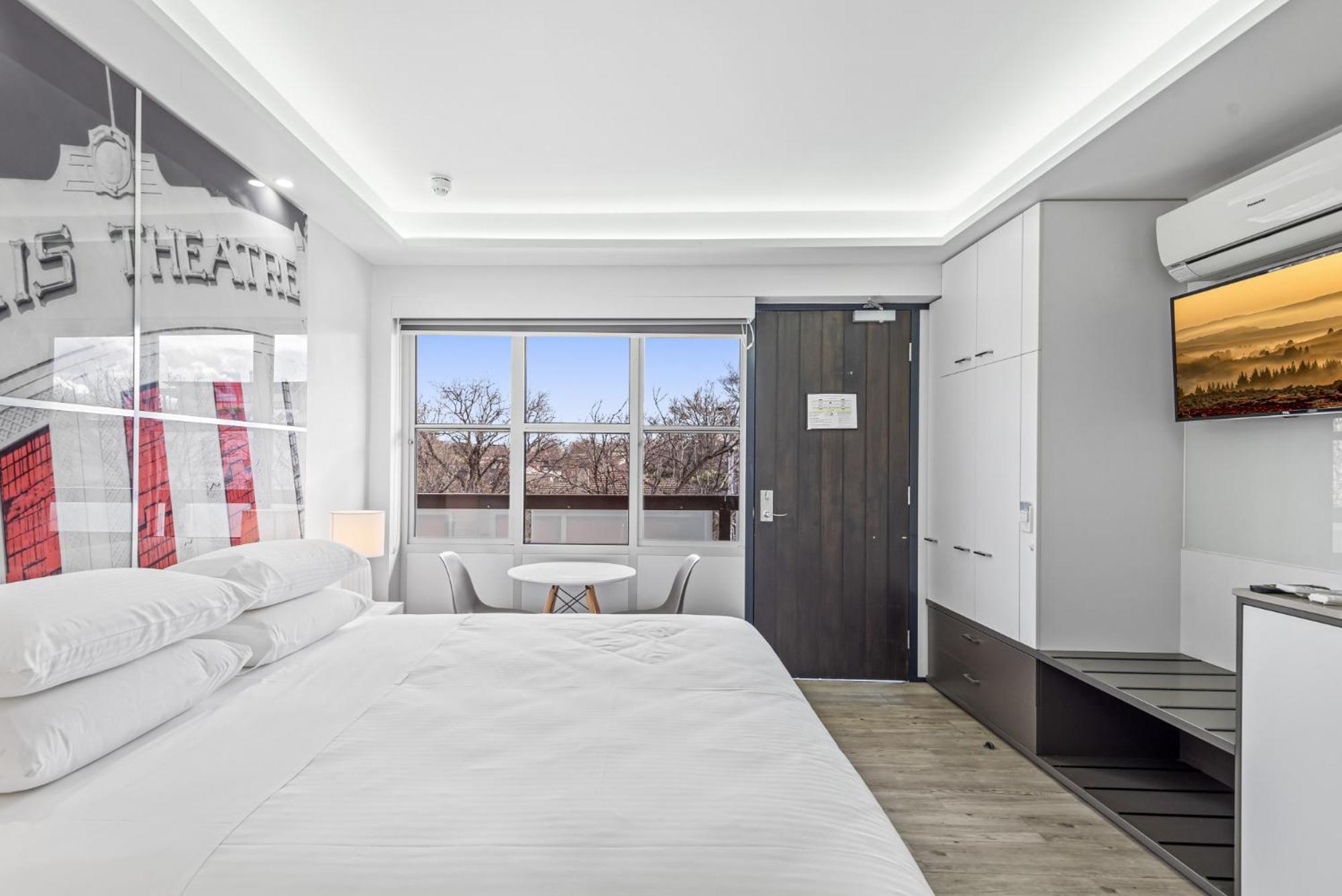 Apartment Sunny Studio Steps From St Kilda Beach Melbourne