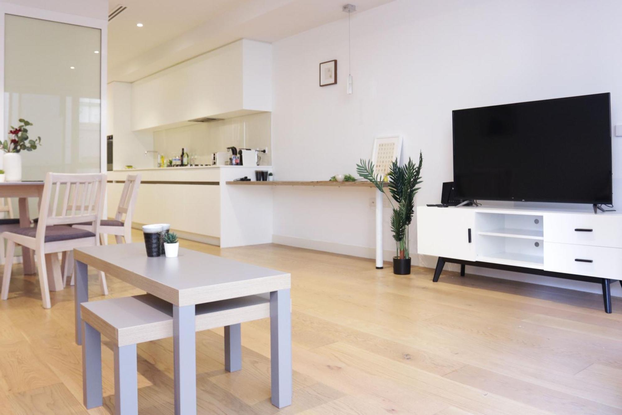 Apartment Absolute Collins