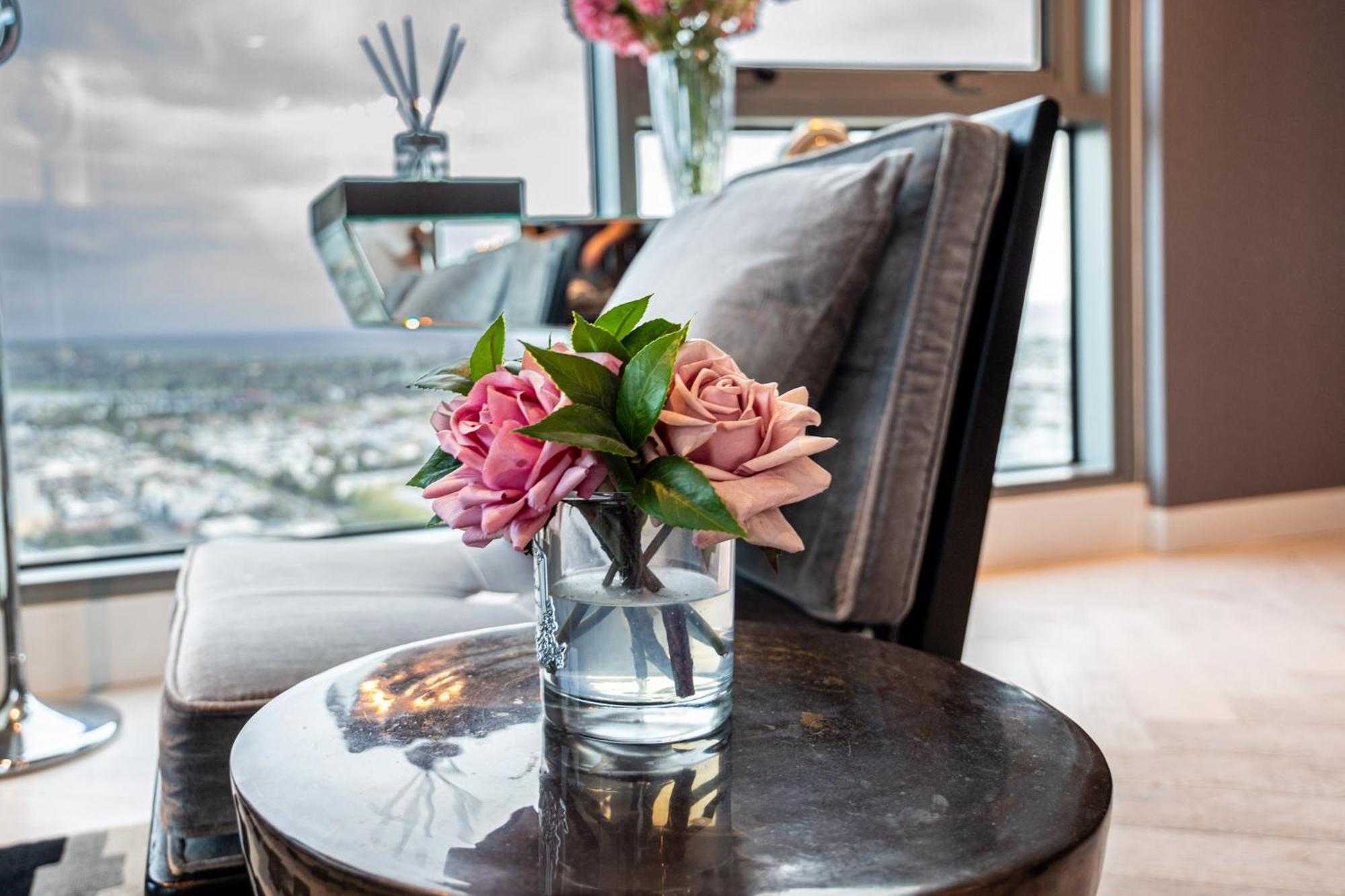 Premium Luxury Sub-penthouse Apartment Melbourne