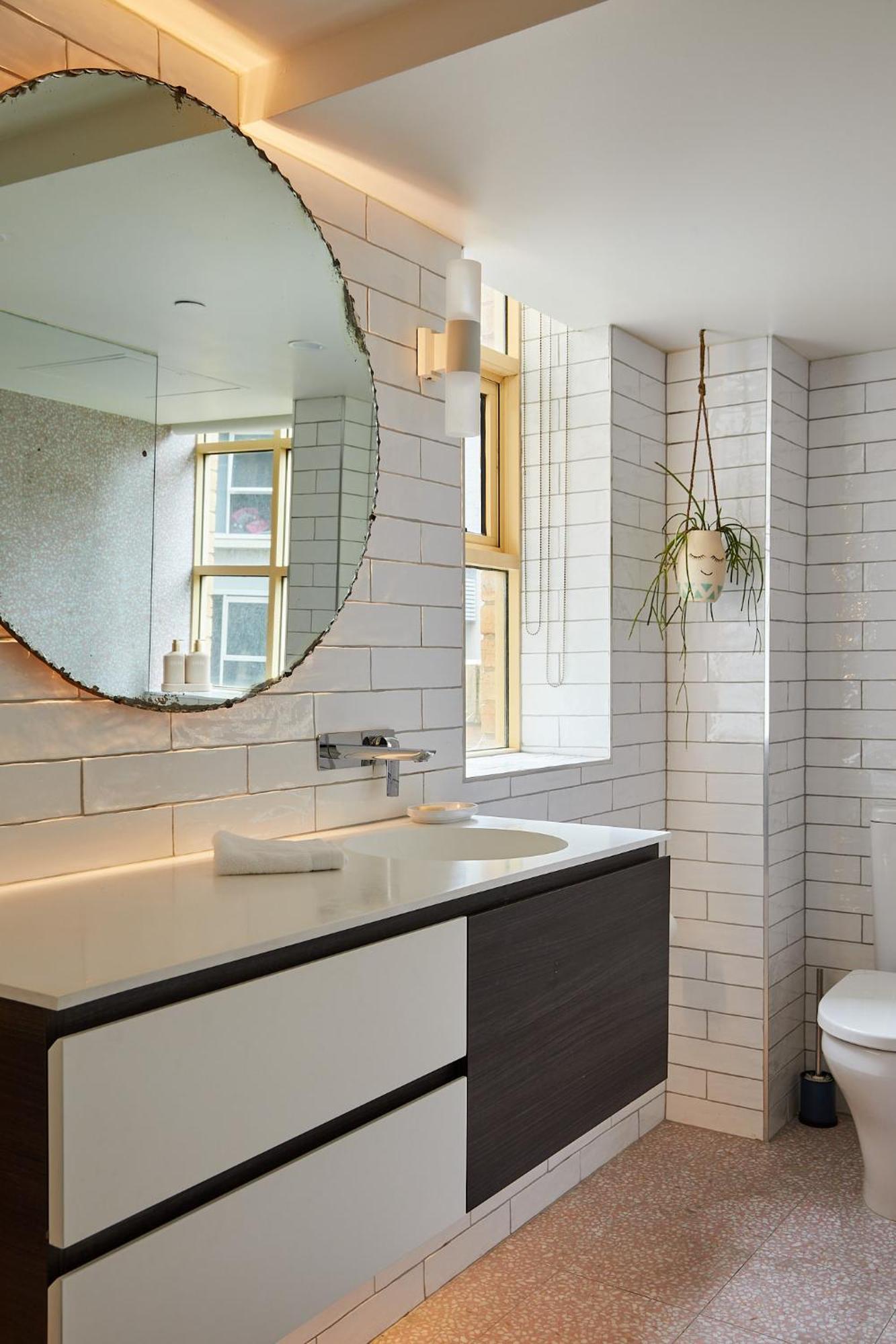 Deco Loft On Russell Street Apartment