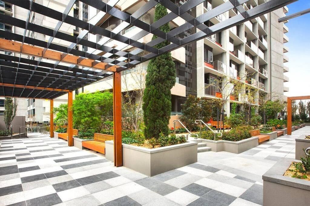 A Chic 2br Near Southern Cross, With Secure Parking Melbourne