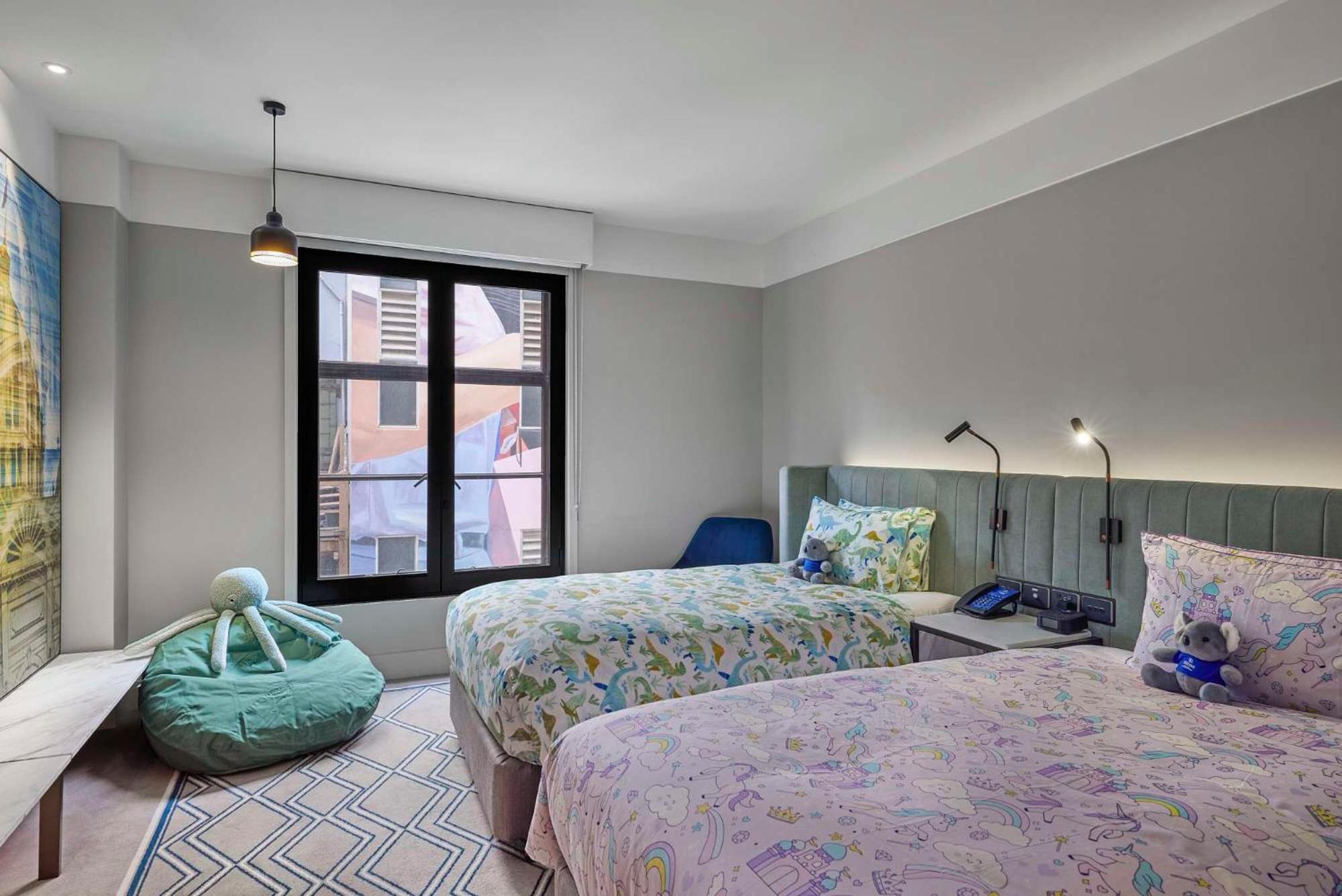 Hilton Little Queen Street 5*