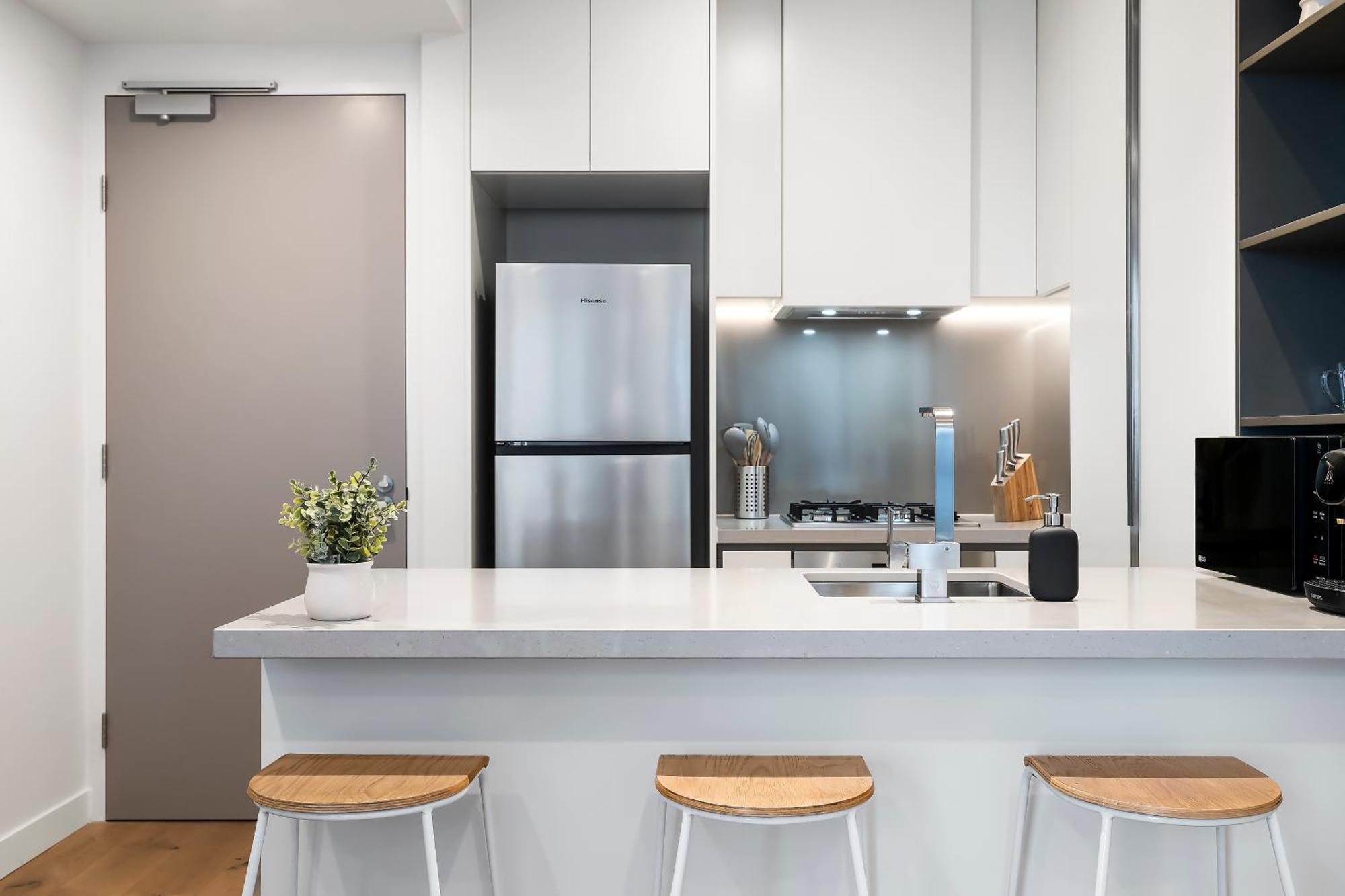Apartment Modern 100m Fr Parkland W Pool, Gym And Wi-fi Melbourne