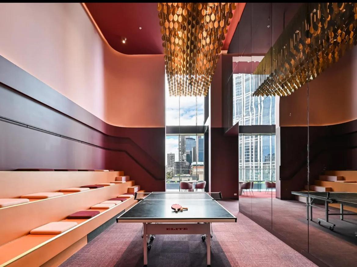 Cbd Central 3-bedroom 2 Baths 5 Beds Pool Sauna Gym Carpark City Sky View Apartment *