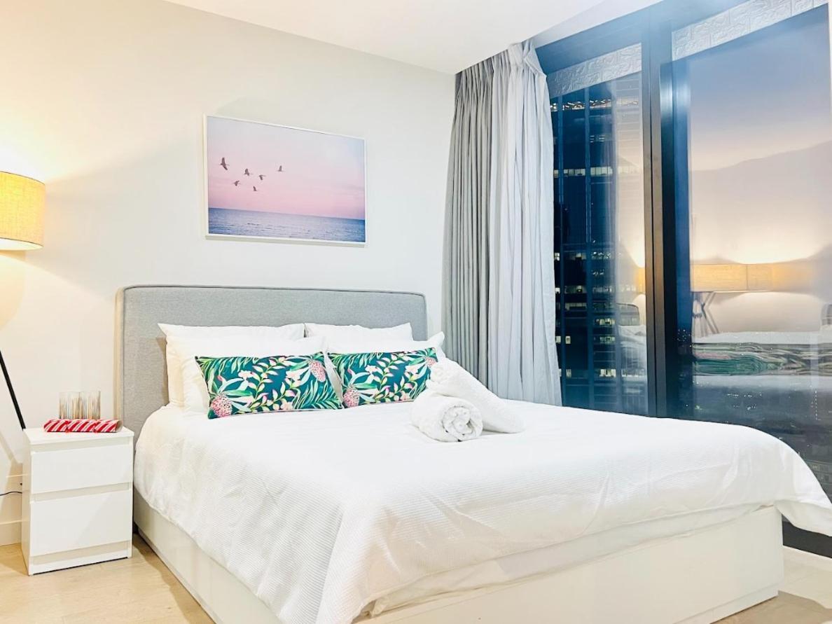 Cbd Central 3-bedroom 2 Baths 5 Beds Pool Sauna Gym Carpark City Sky View