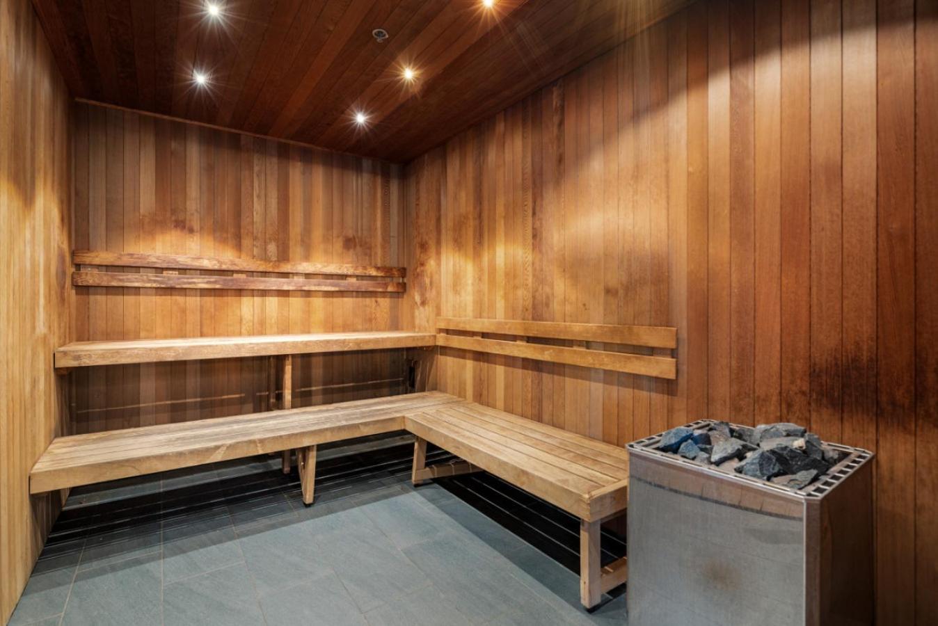 Apartment Style Featuring Luxury Facilities - Sleeps 5 Melbourne