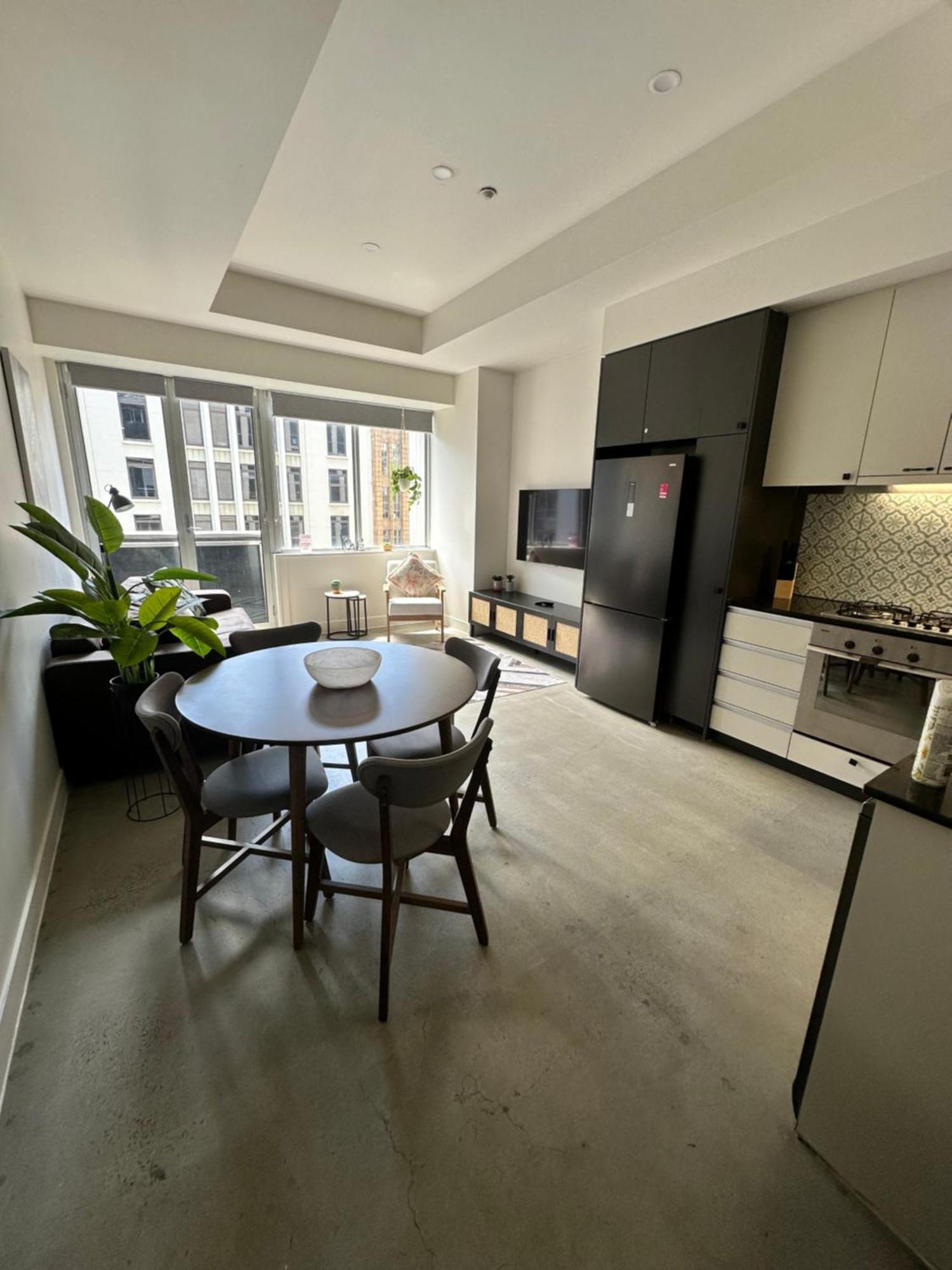 Apartment Absolute Collins Melbourne