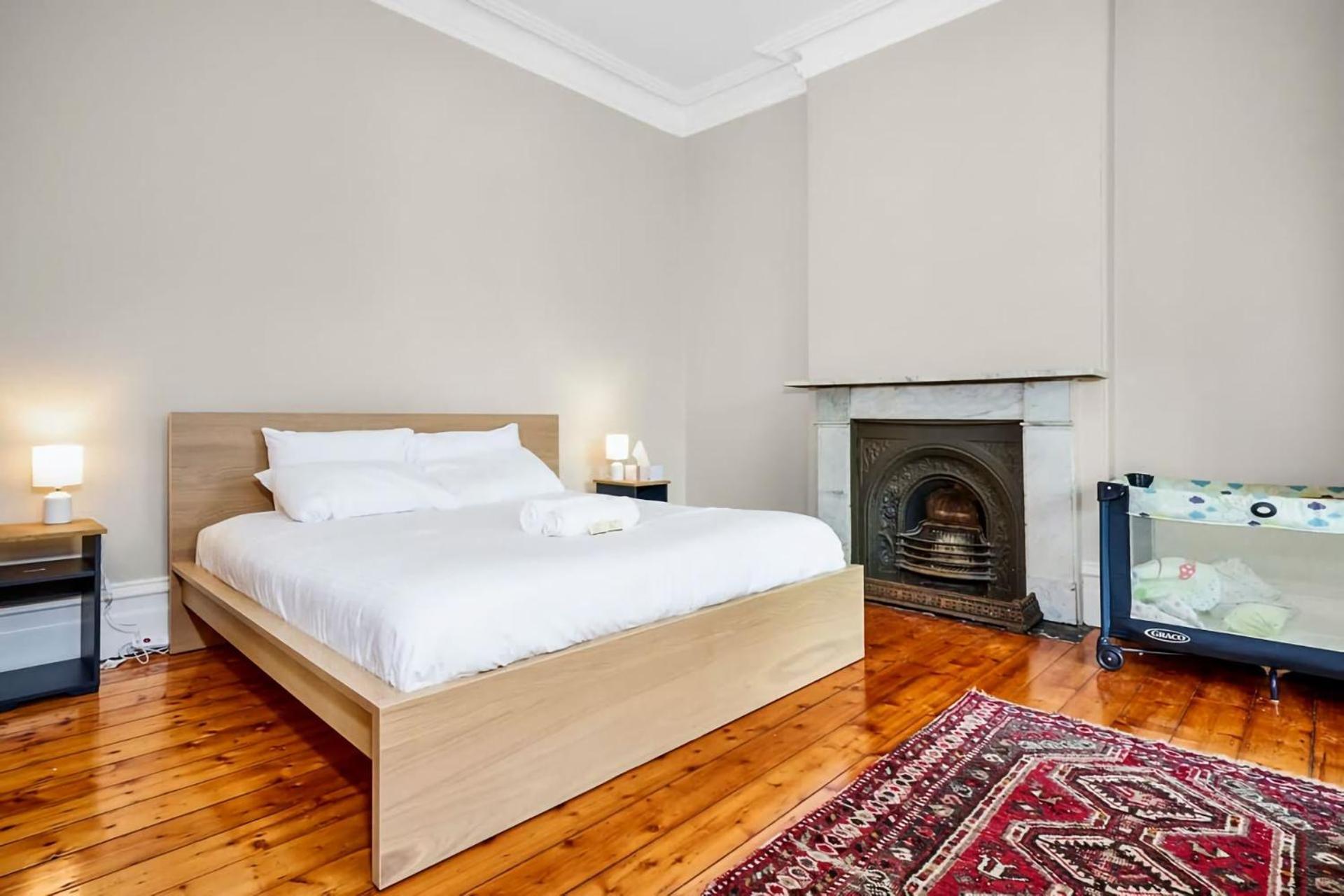 Charming Fitzroy Retreat Art, Dining, Serenity Casa de férias Melbourne