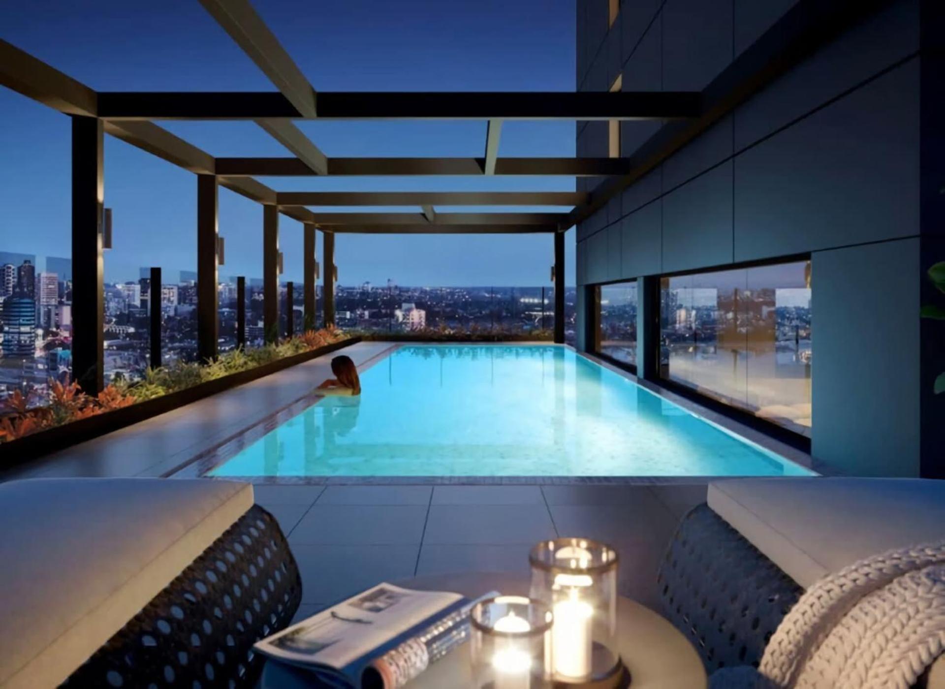 Apartment Modern 2-bedroom Gem With Sea Views