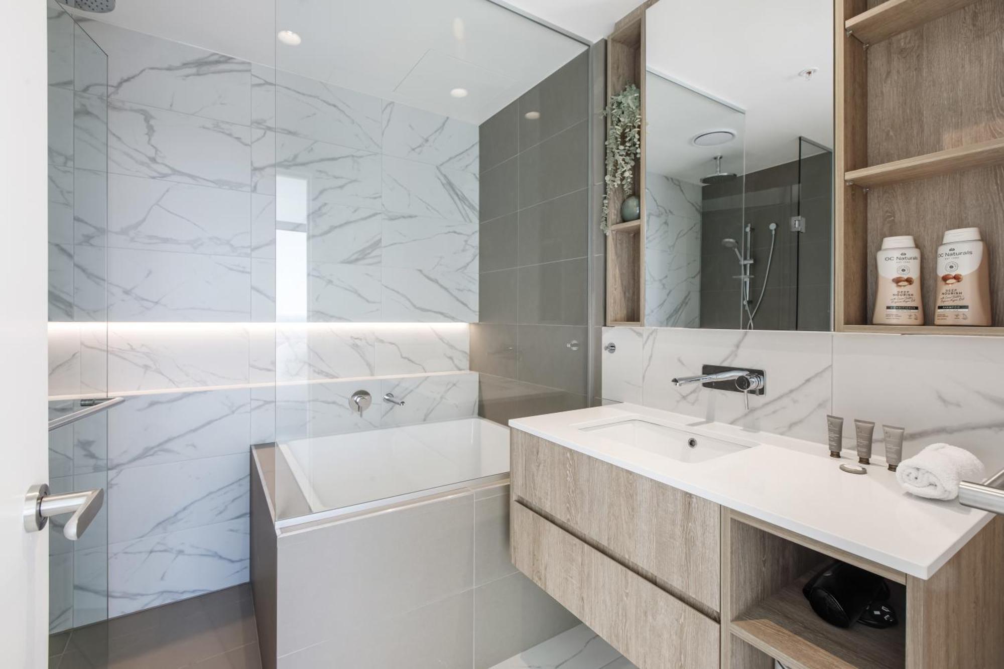 Apartamento Modern Nomads Skyline View Escape - 2bedroom By Gardens And Station Melbourne
