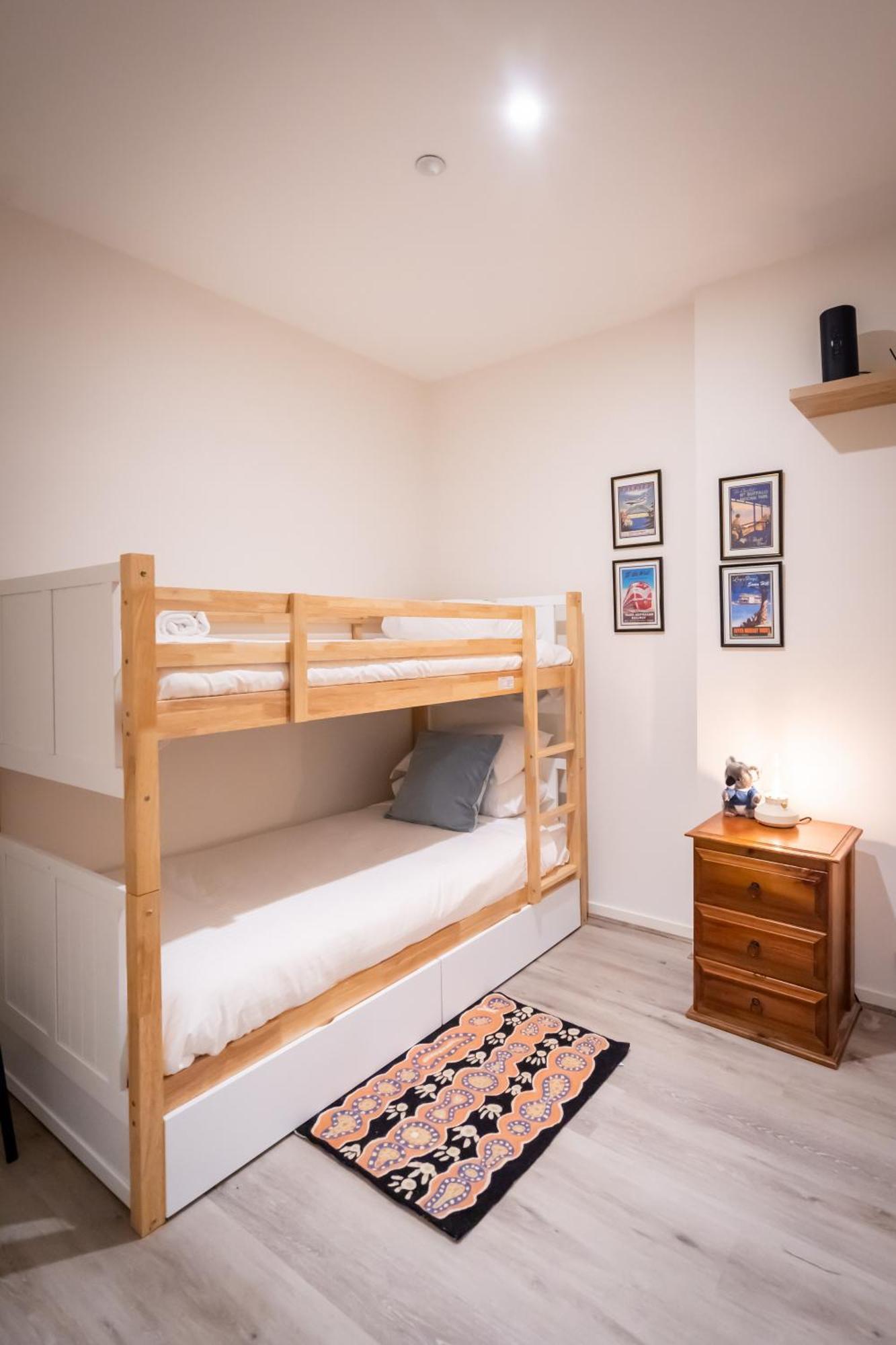 Convenient 2-bed In Melbourne's Heart Apartamento