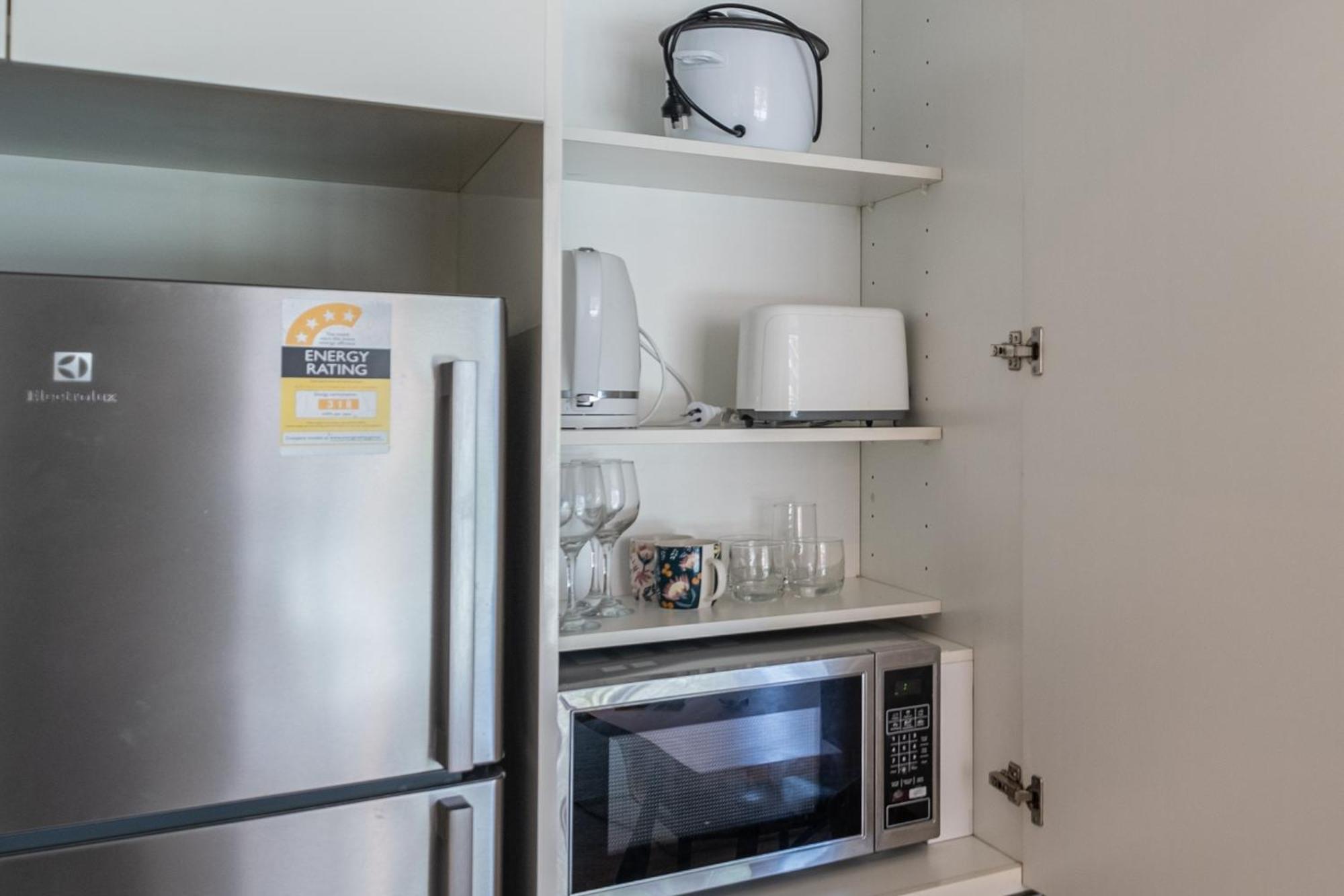 Apartment Immaculate 1br In Docklands Pool Free Parking