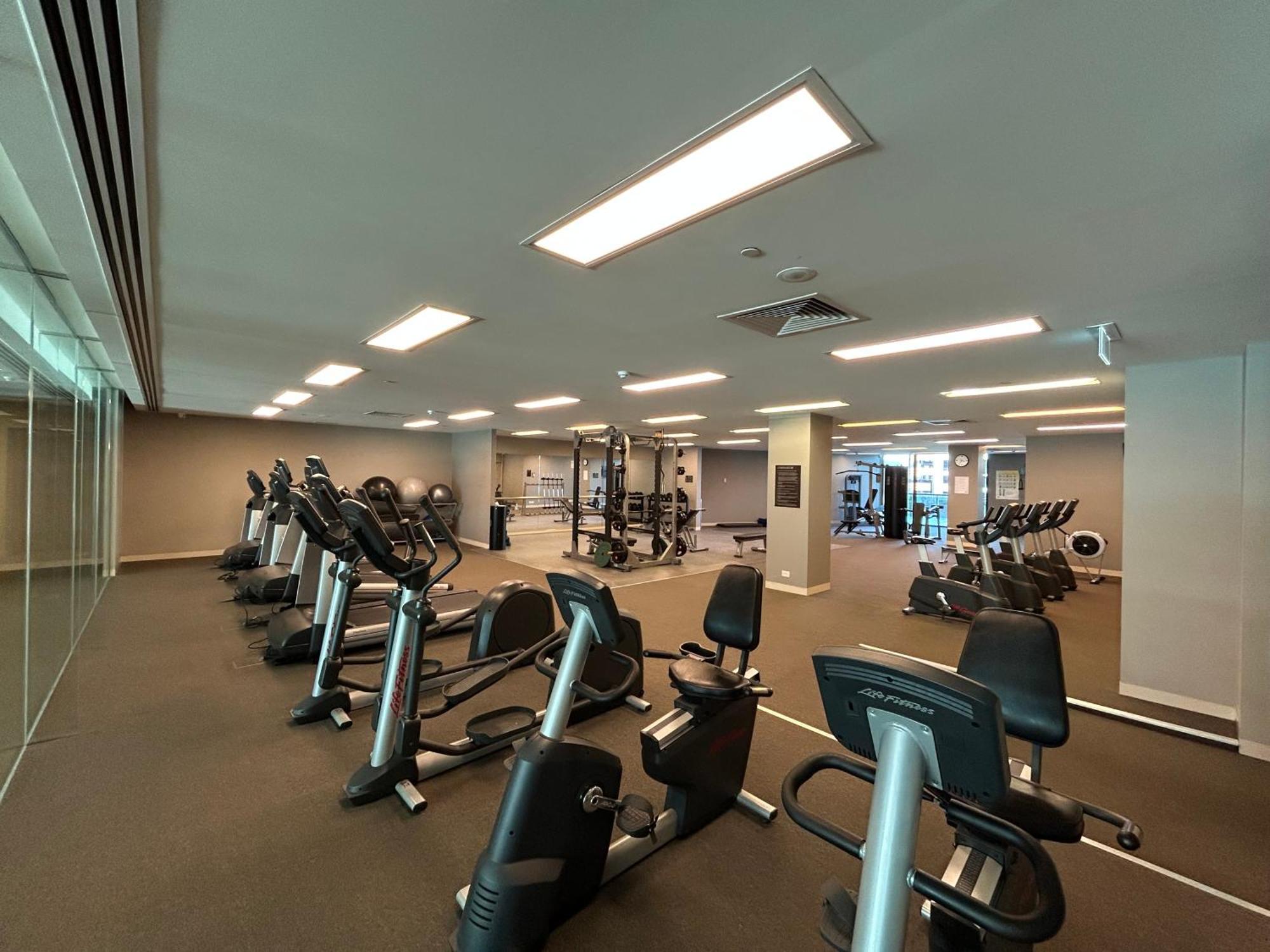 Immaculate 1br In Docklands Pool Free Parking * Melbourne