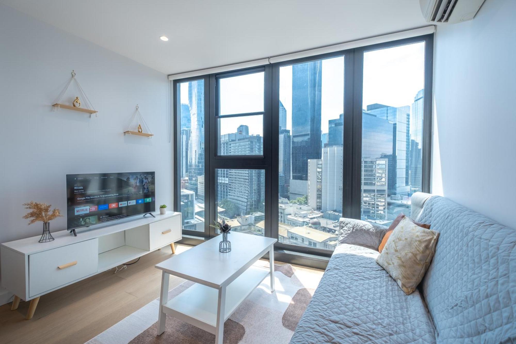 Spacious And Bright 2br2ba Mq Wifipoolgym Apartment Melbourne