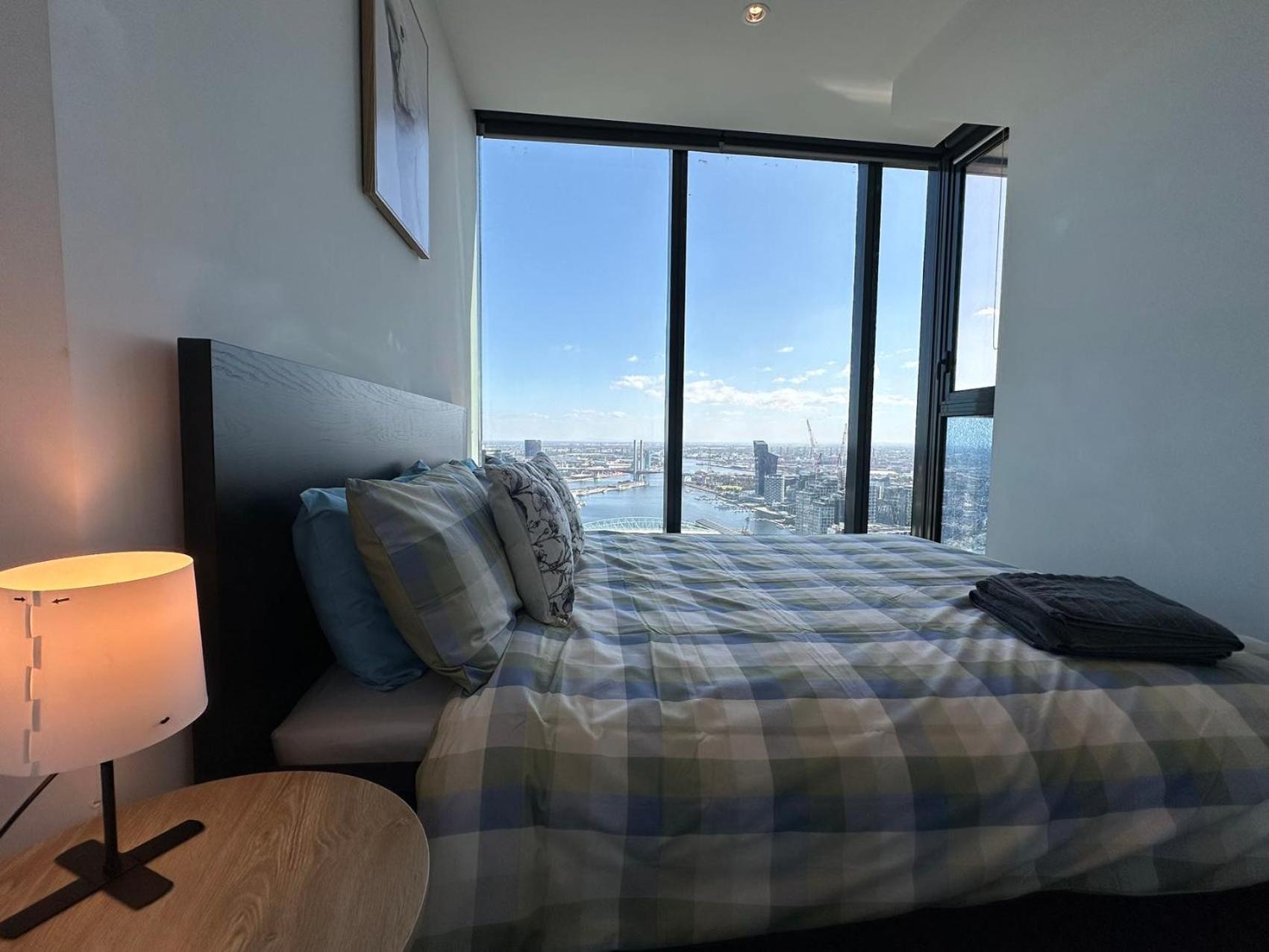 Top-floor Luxury 1b1b L44 With Spectacular Views