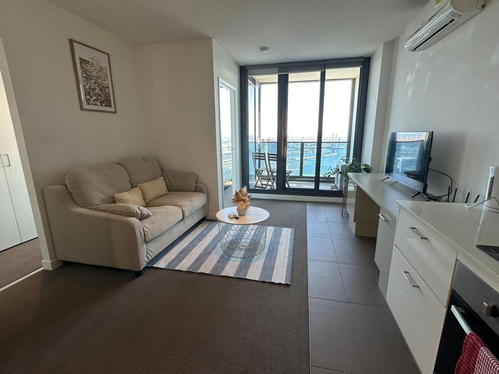 Top-floor Luxury 1b1b L44 With Spectacular Views Apartment *