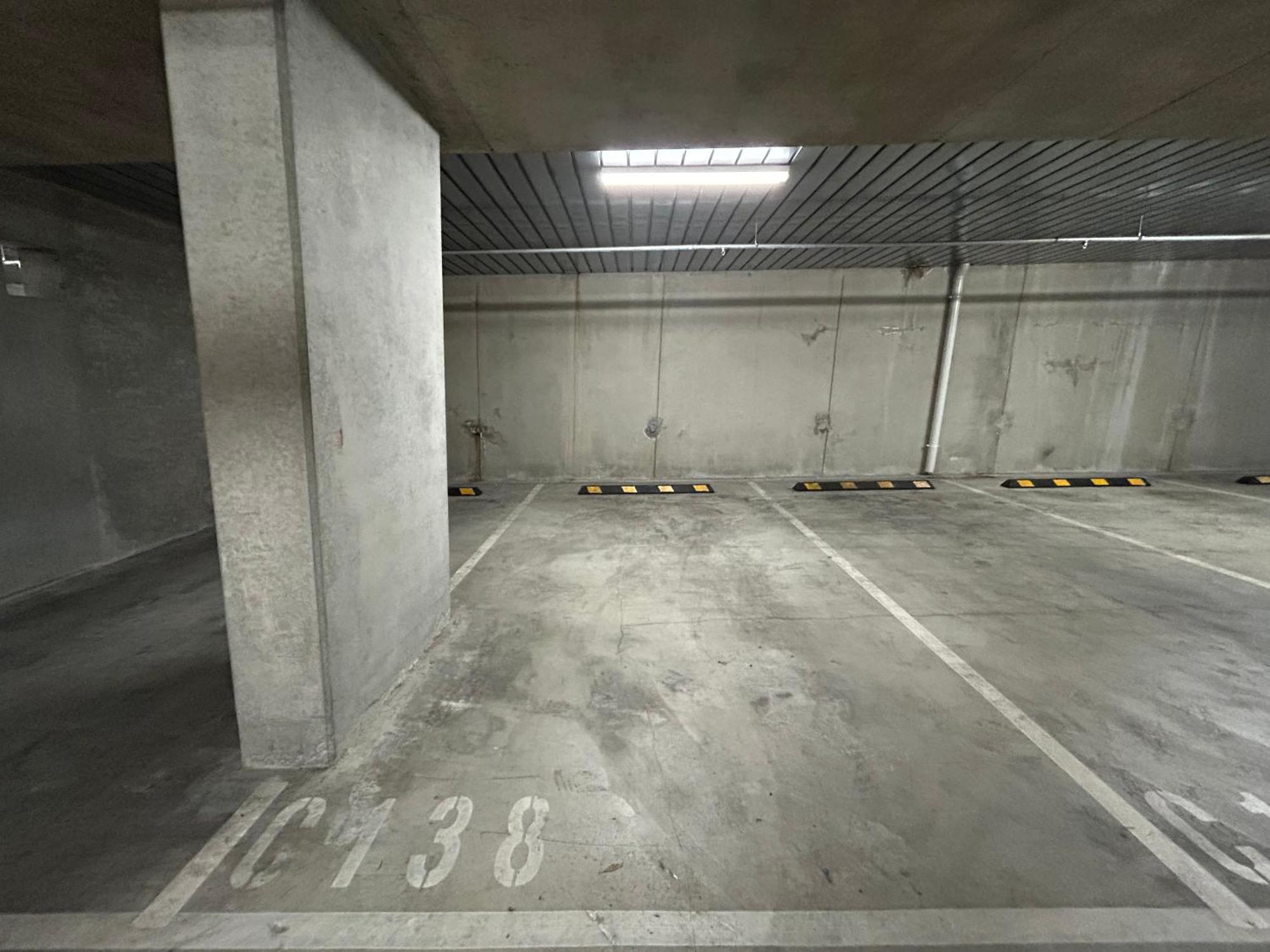 Stylish 2br Facing Parkpoolparking Apartamento *
