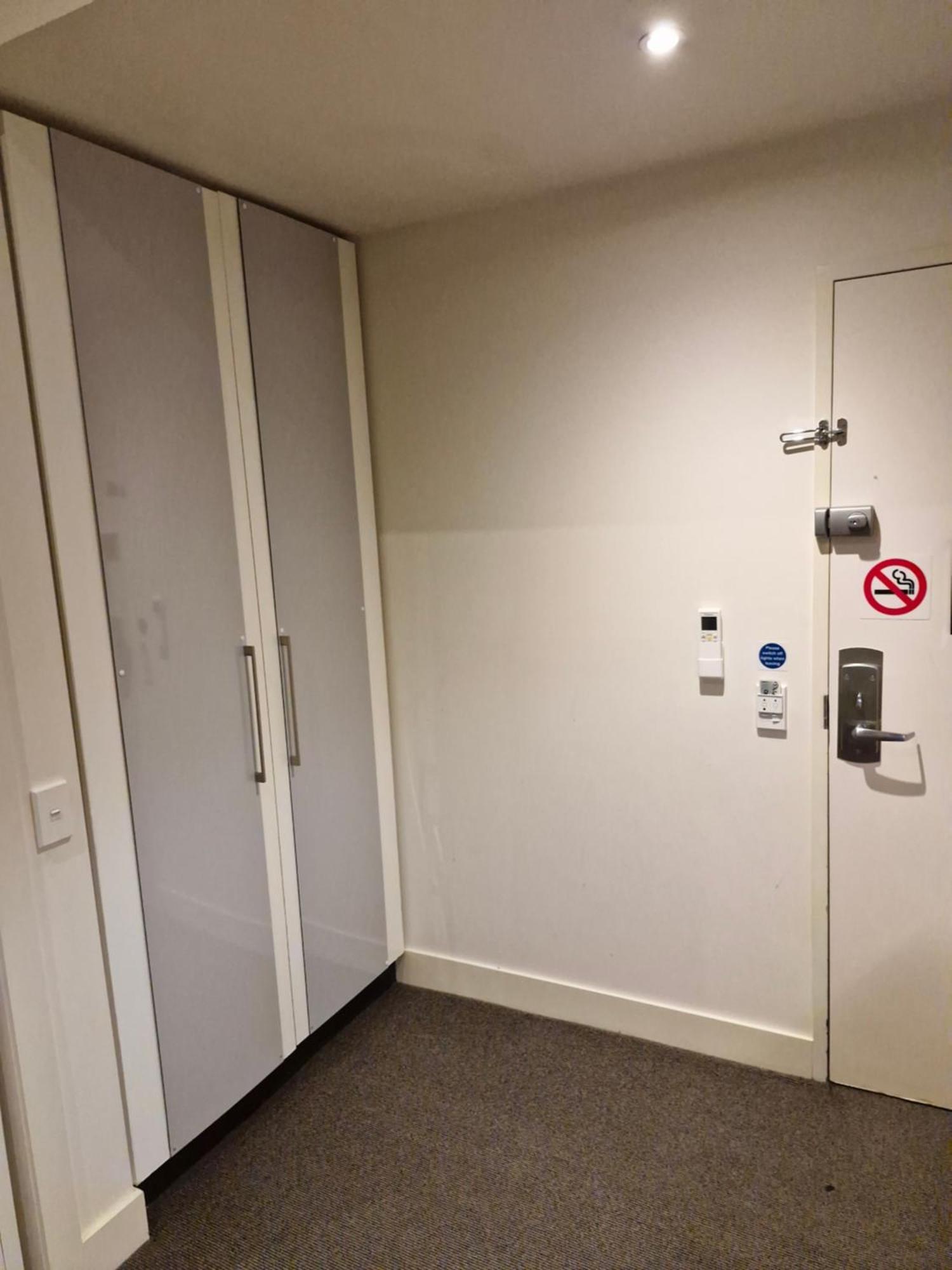 Cool 1 Bedroom *