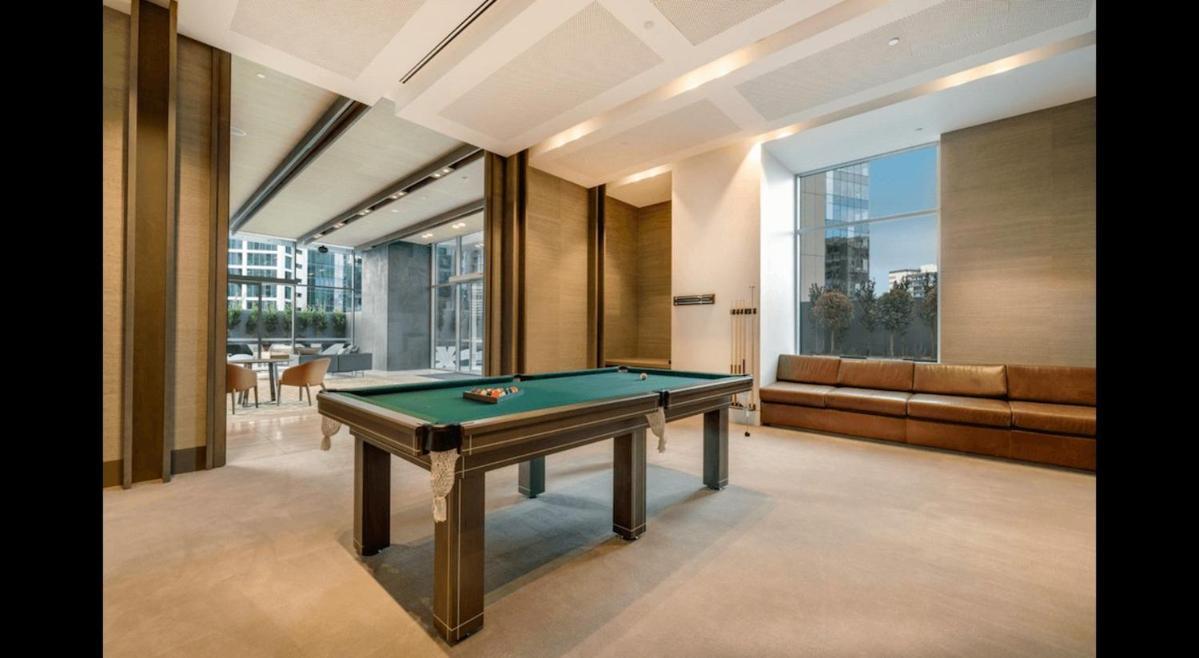 Prima Tower 5 Bedrooms Melbourne
