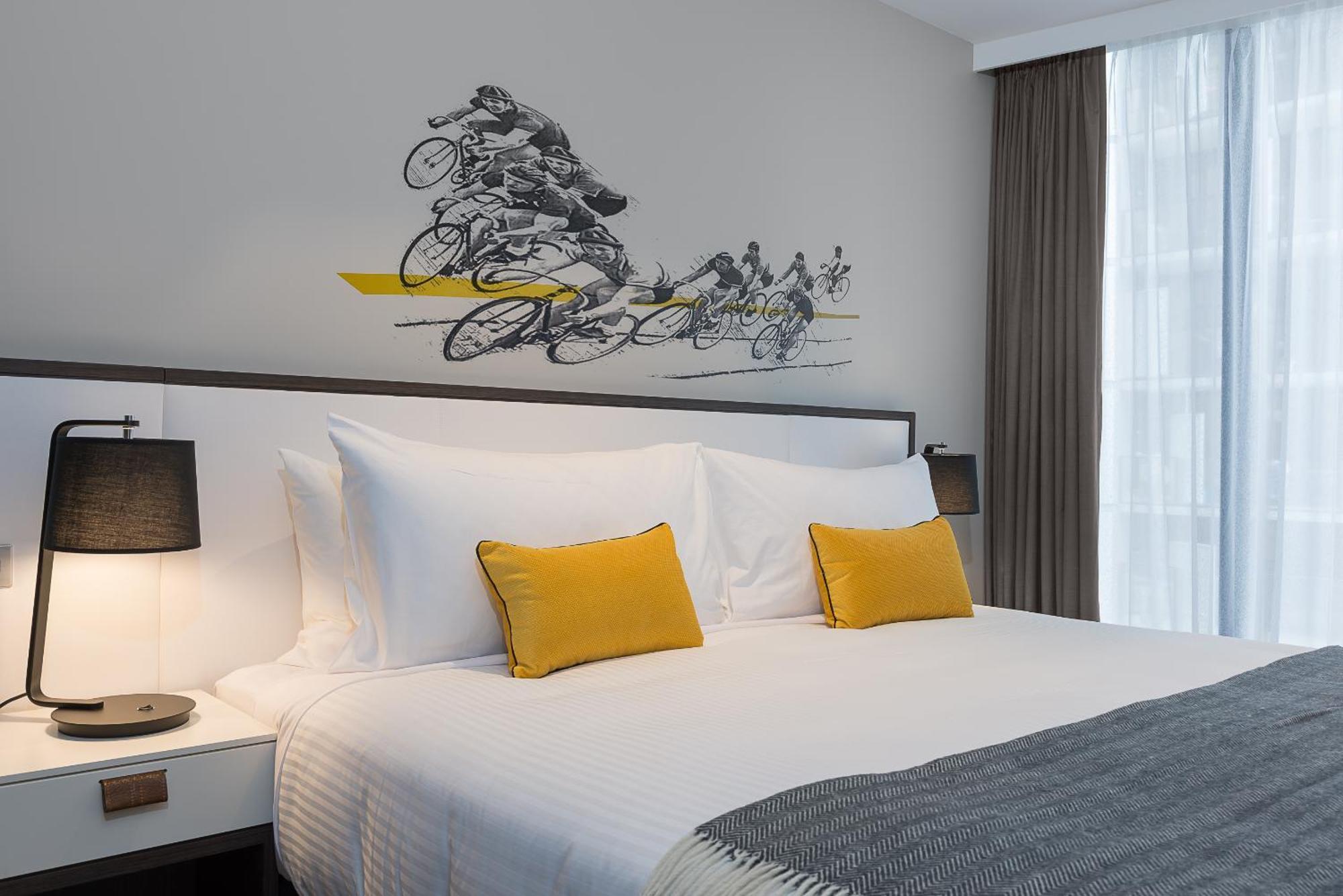 Peppers Docklands 5* Melbourne