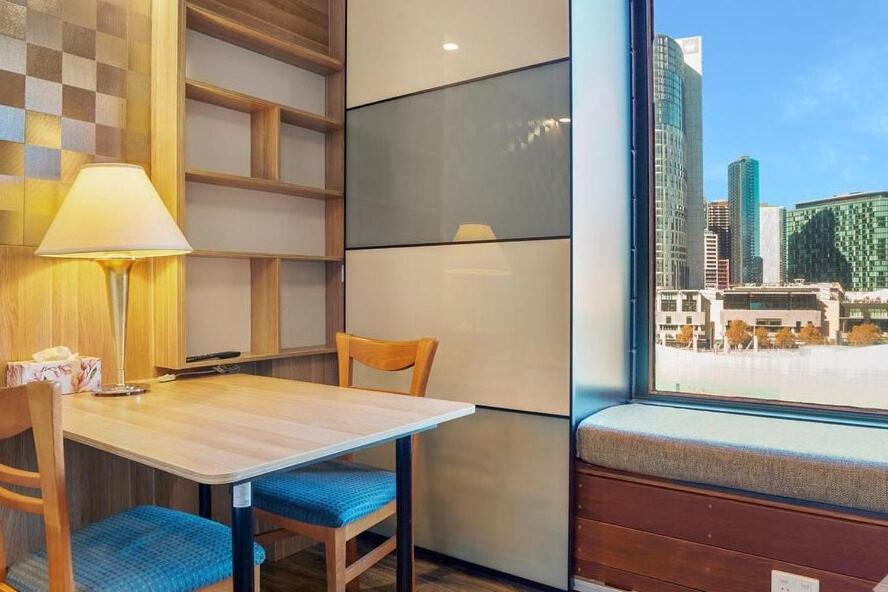 802 Lovely Cosy Whole Cbd Melbourne