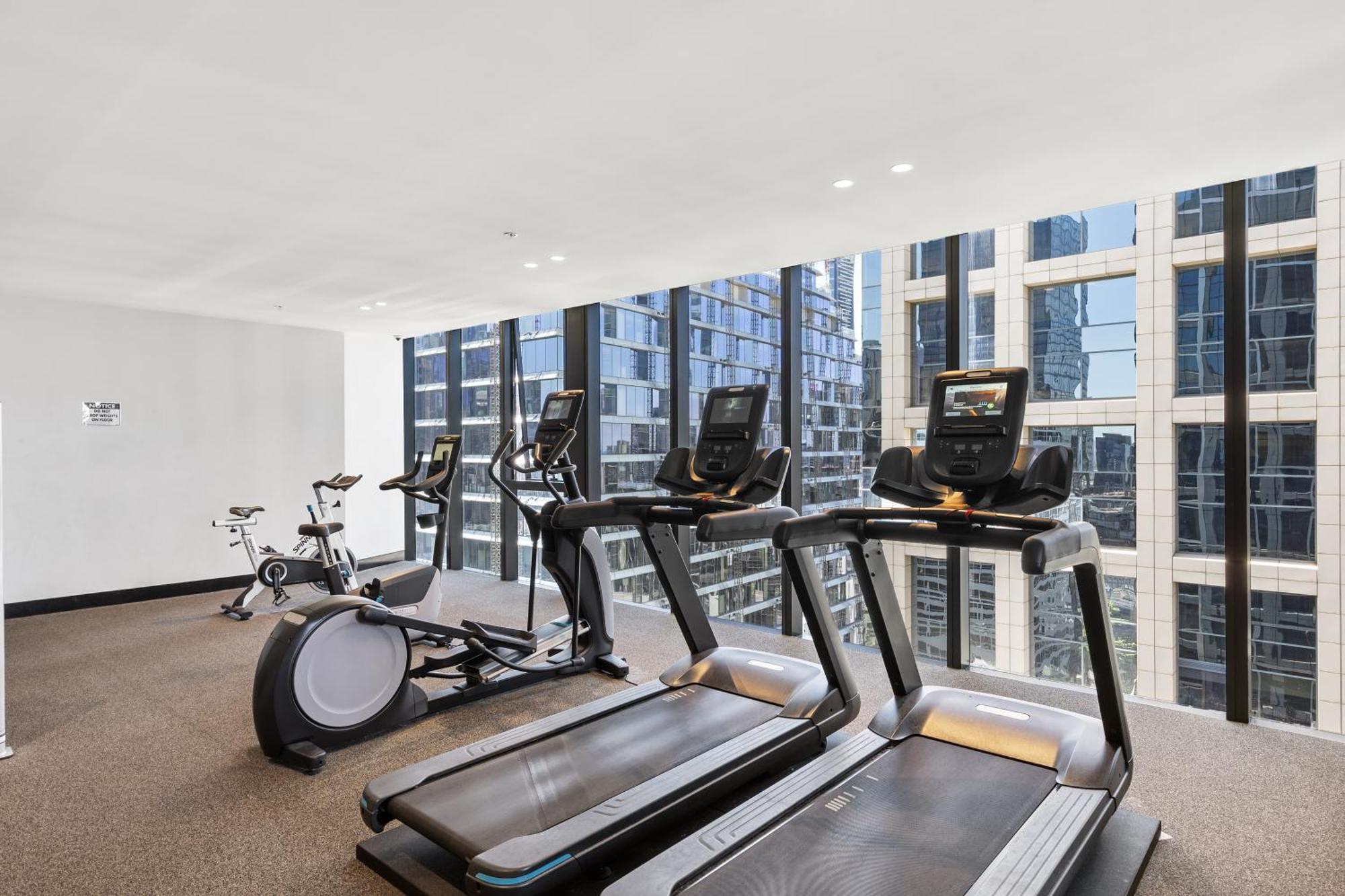Lux Shortstay Two Bedroom At Collins House Apartment *