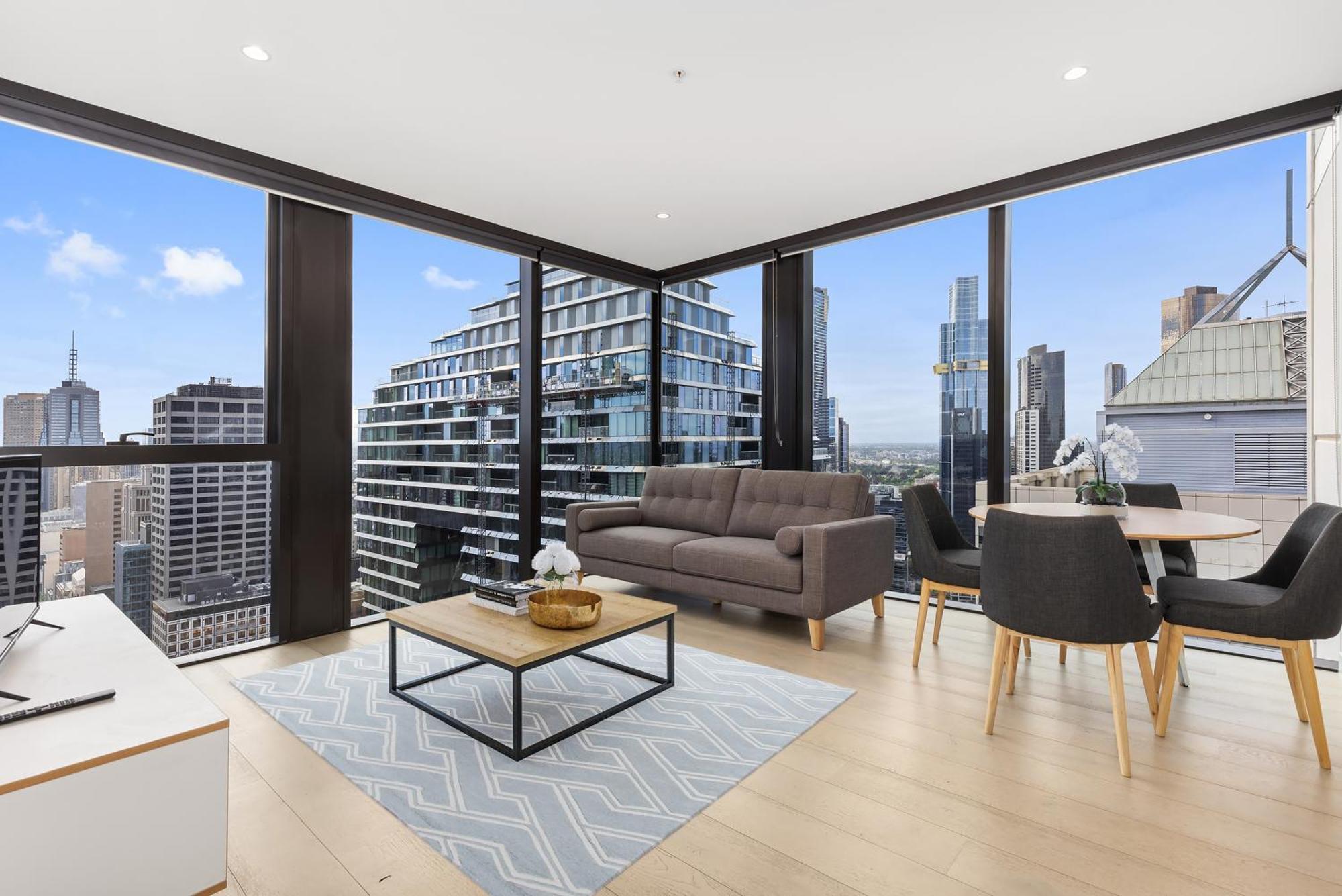Lux Shortstay Two Bedroom At Collins House Apartment