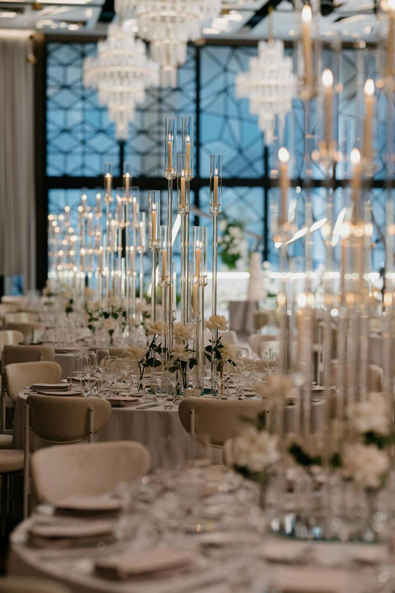The Ritz-carlton,