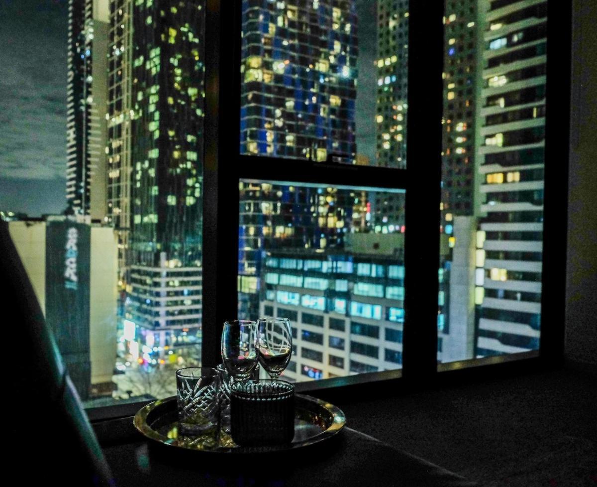 Metropolitan Muse * Melbourne
