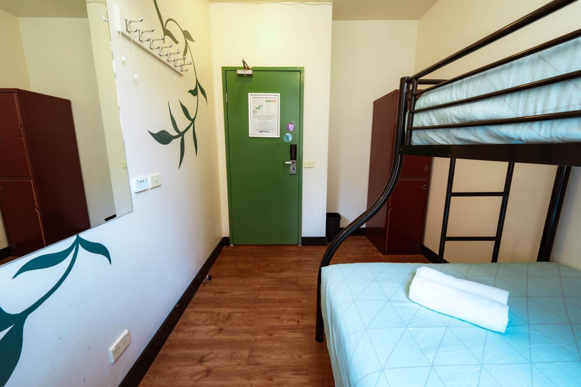 Flinders Backpackers