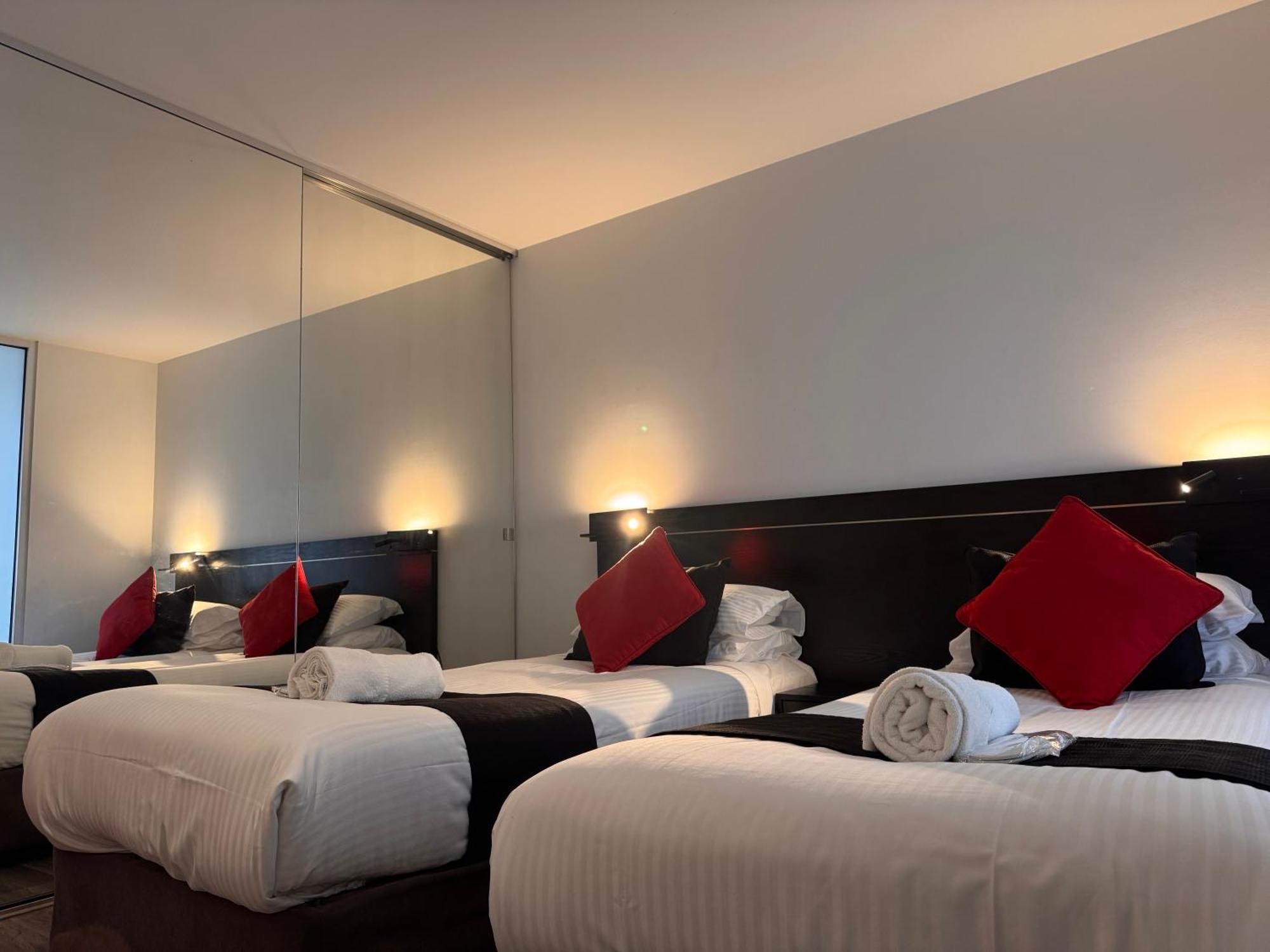 Aparthotel Aura On Flinders Serviced 4*
