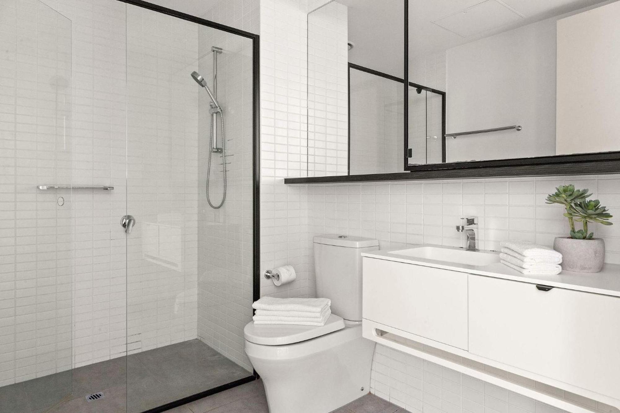 A 2br In Parkville Near The Zoo