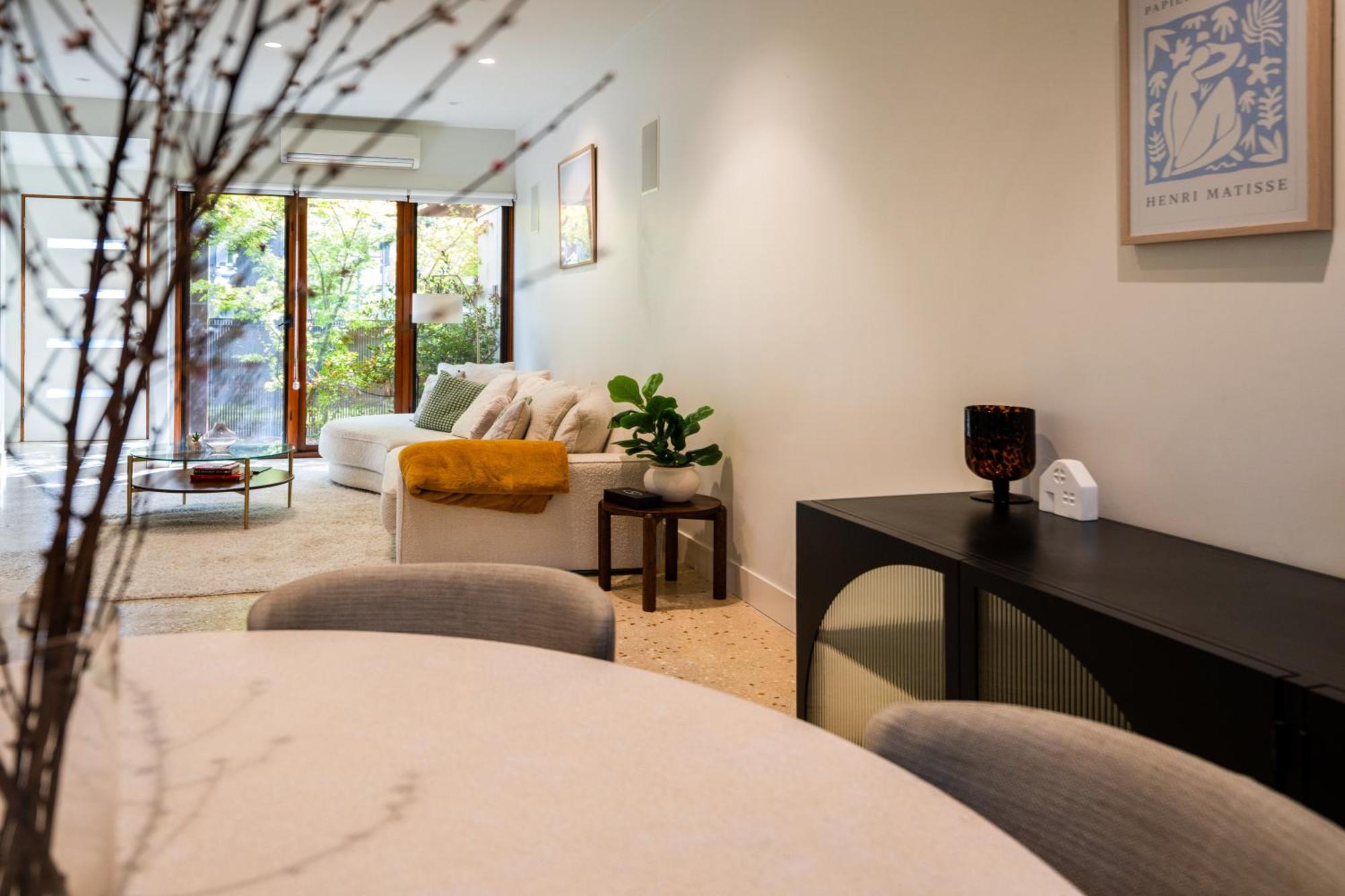 Inner Pet Friendly Pad By Custom Hosting