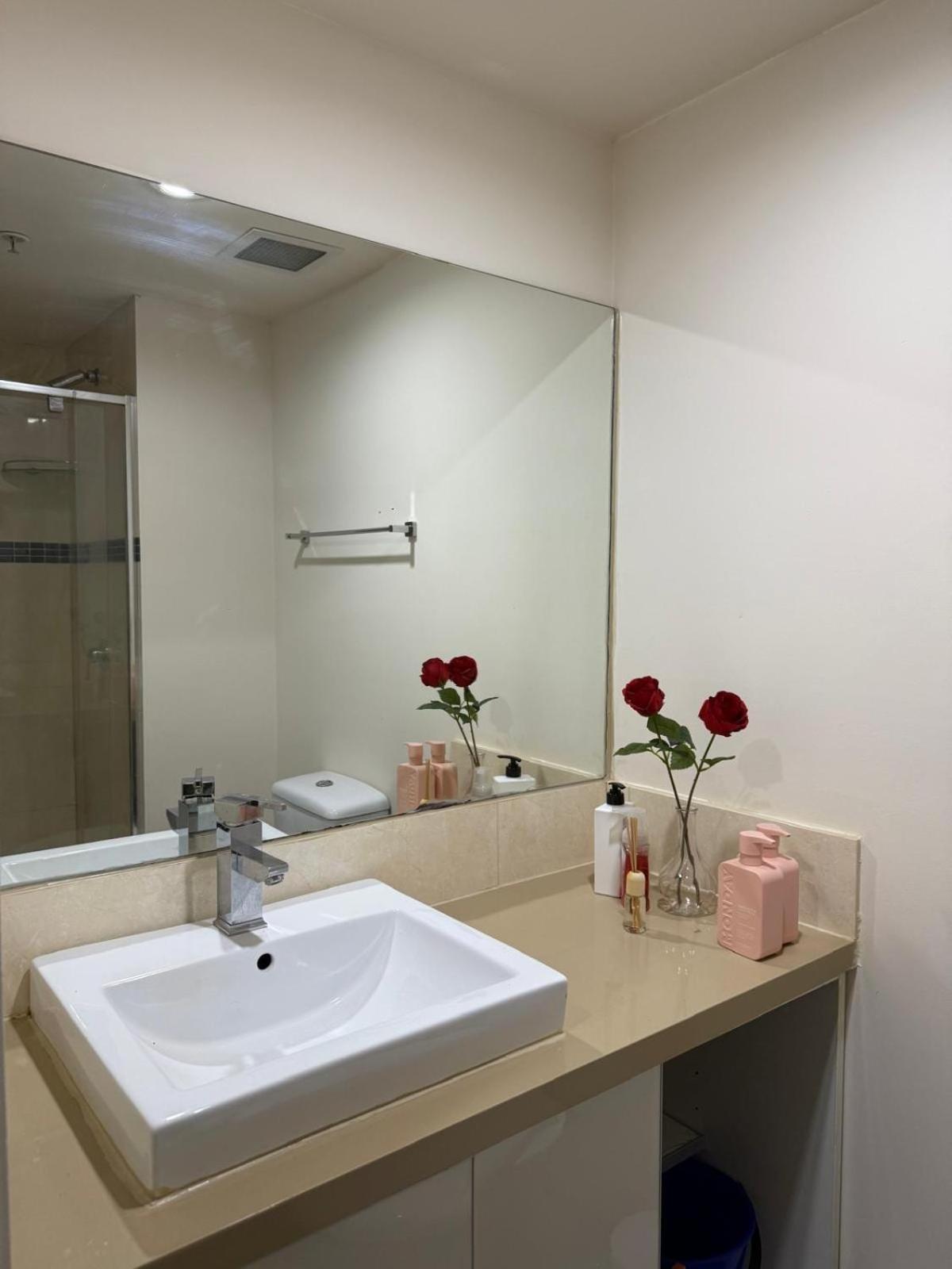 Apartment 1 Bedroom - North Melbourne
