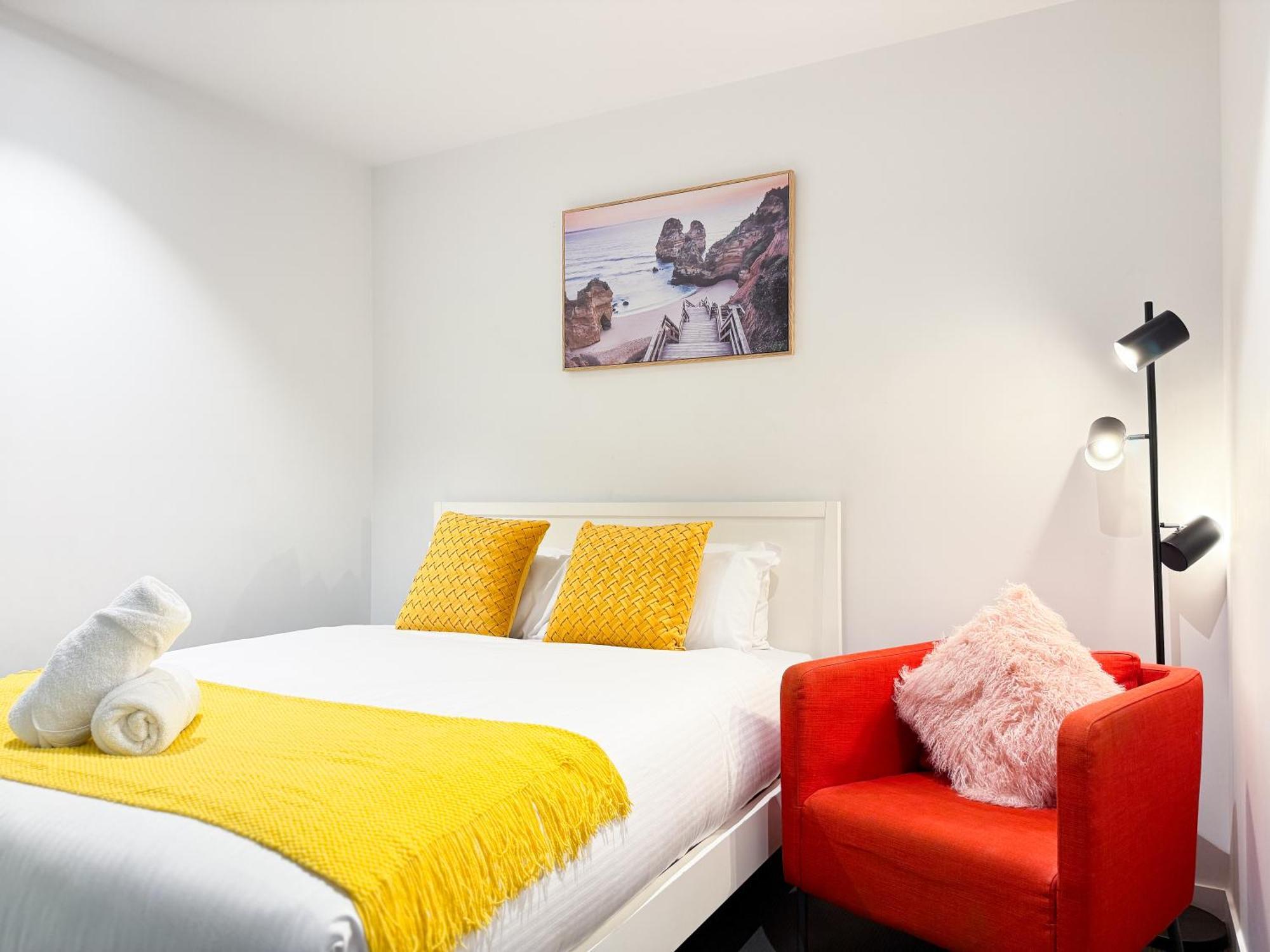 Modern Luxe Chic 2br Near Southern Cross Station Apartment *