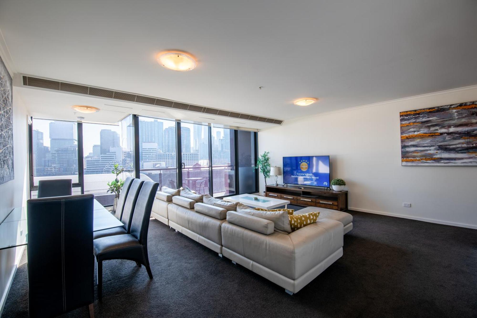 View 3 Bedroom Next To Casino Mcec Apartment Melbourne